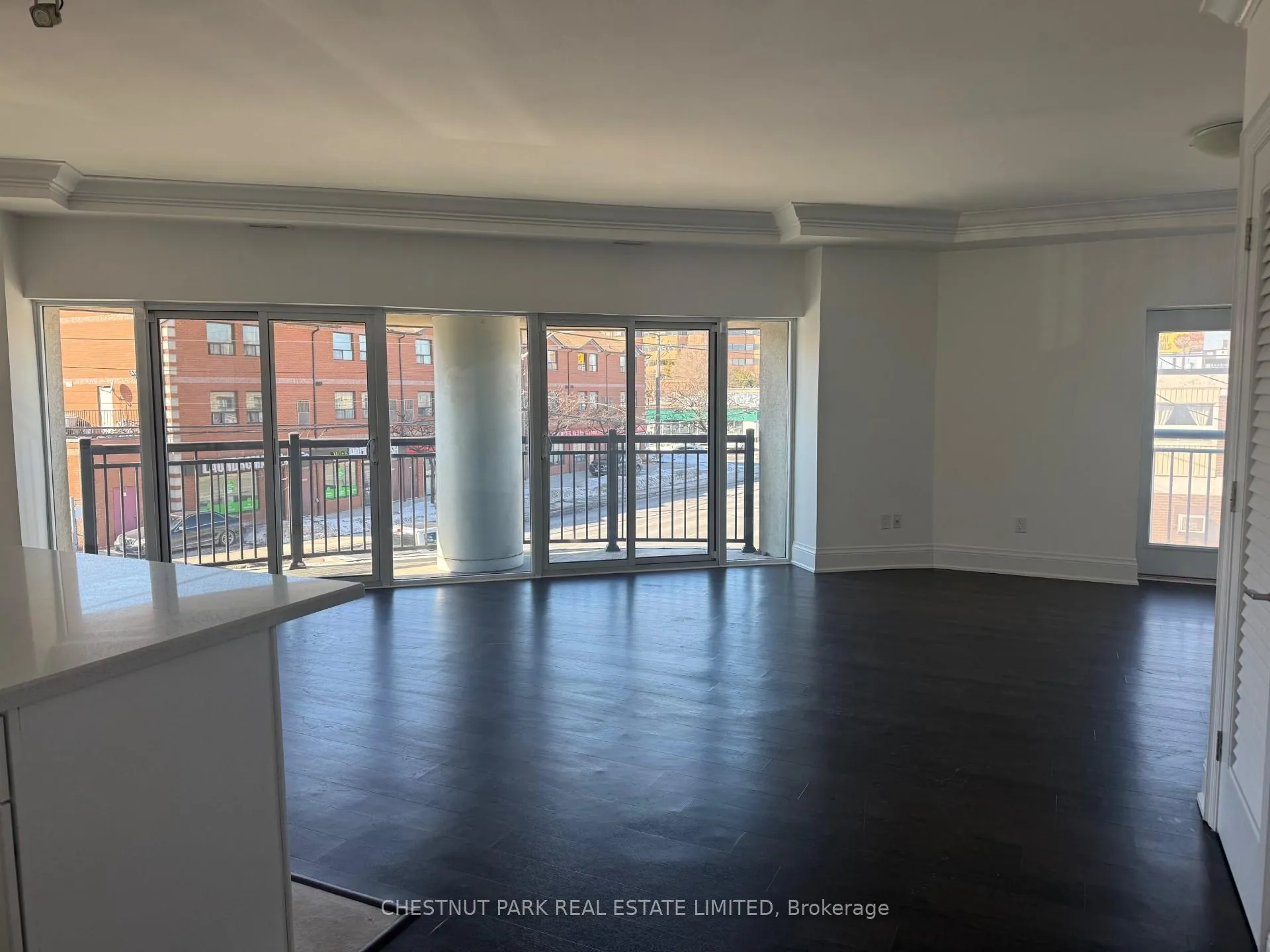 Photo 5 of Unit 201, 3443 Bathurst Street, Toronto, Bedford Park-Nortown — HOMEH
