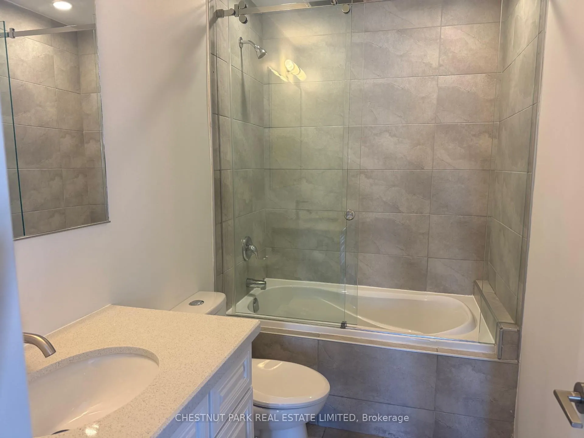 Photo 18 of Unit 201, 3443 Bathurst Street, Toronto, Bedford Park-Nortown — HOMEH