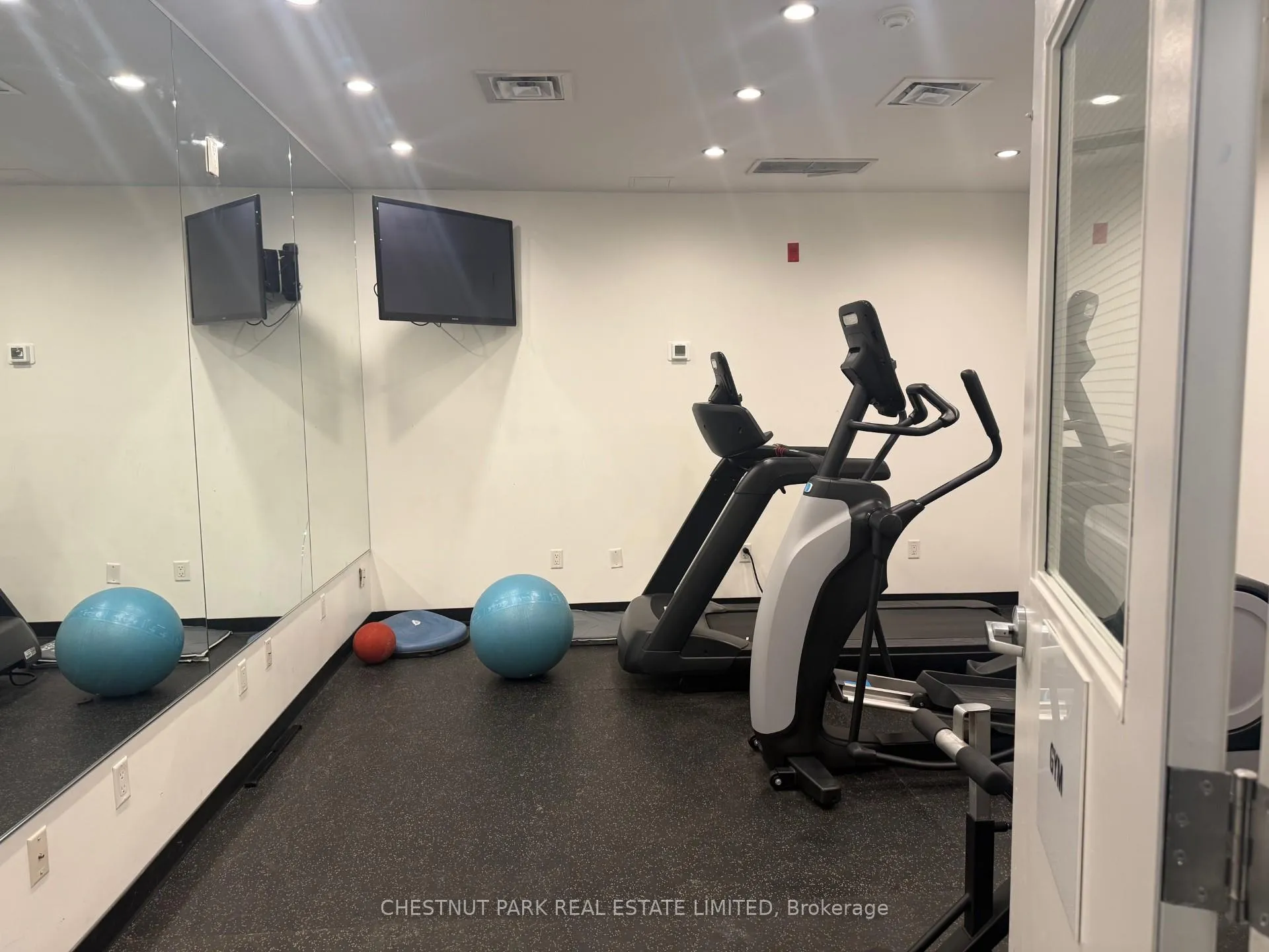 Photo 20 of Unit 201, 3443 Bathurst Street, Toronto, Bedford Park-Nortown — HOMEH
