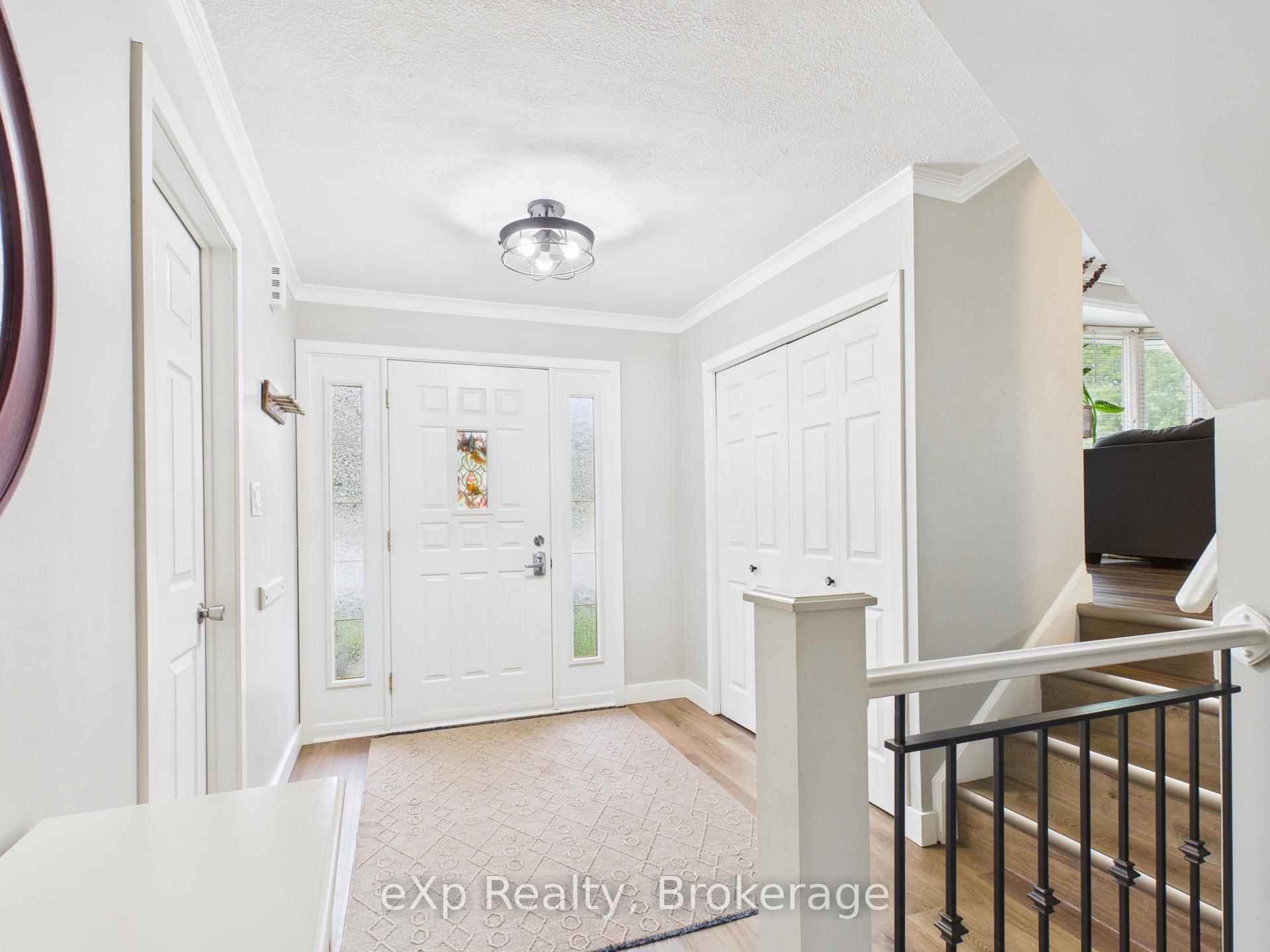 Photo 3 of 470 Williamsburg Street, Kincardine — HOMEH