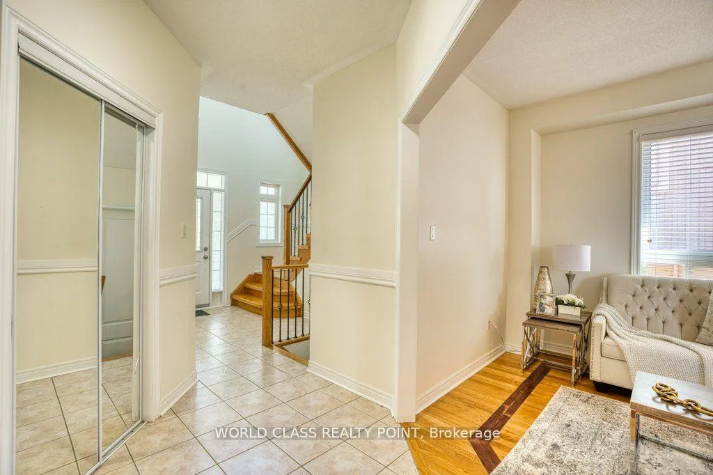 Photo 7 of 3 Hesham Drive, Whitby, Brooklin — HOMEH