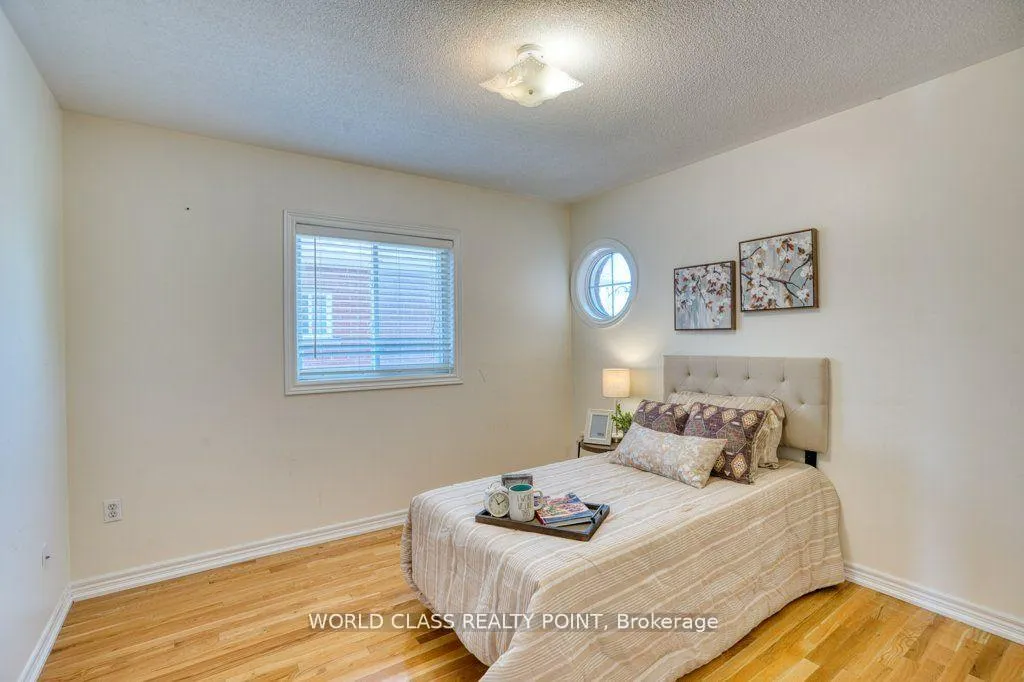 Photo 25 of 3 Hesham Drive, Whitby, Brooklin — HOMEH
