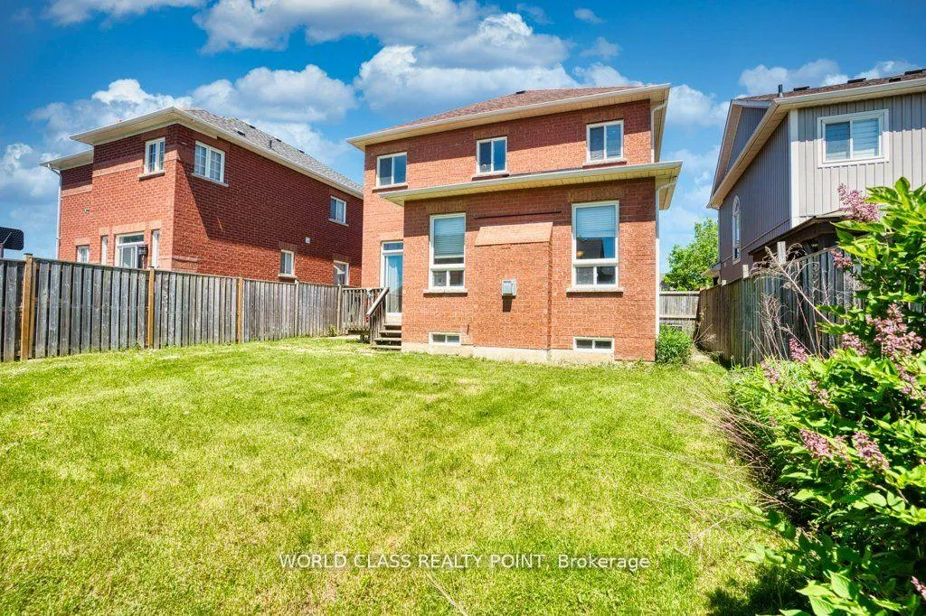 Photo 35 of 3 Hesham Drive, Whitby, Brooklin — HOMEH