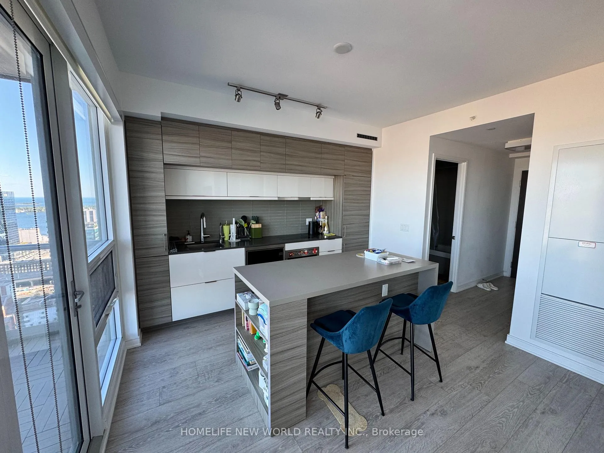 Photo 4 of Unit 3306, 88 Scott Street, Toronto, Church-Yonge Corridor — HOMEH