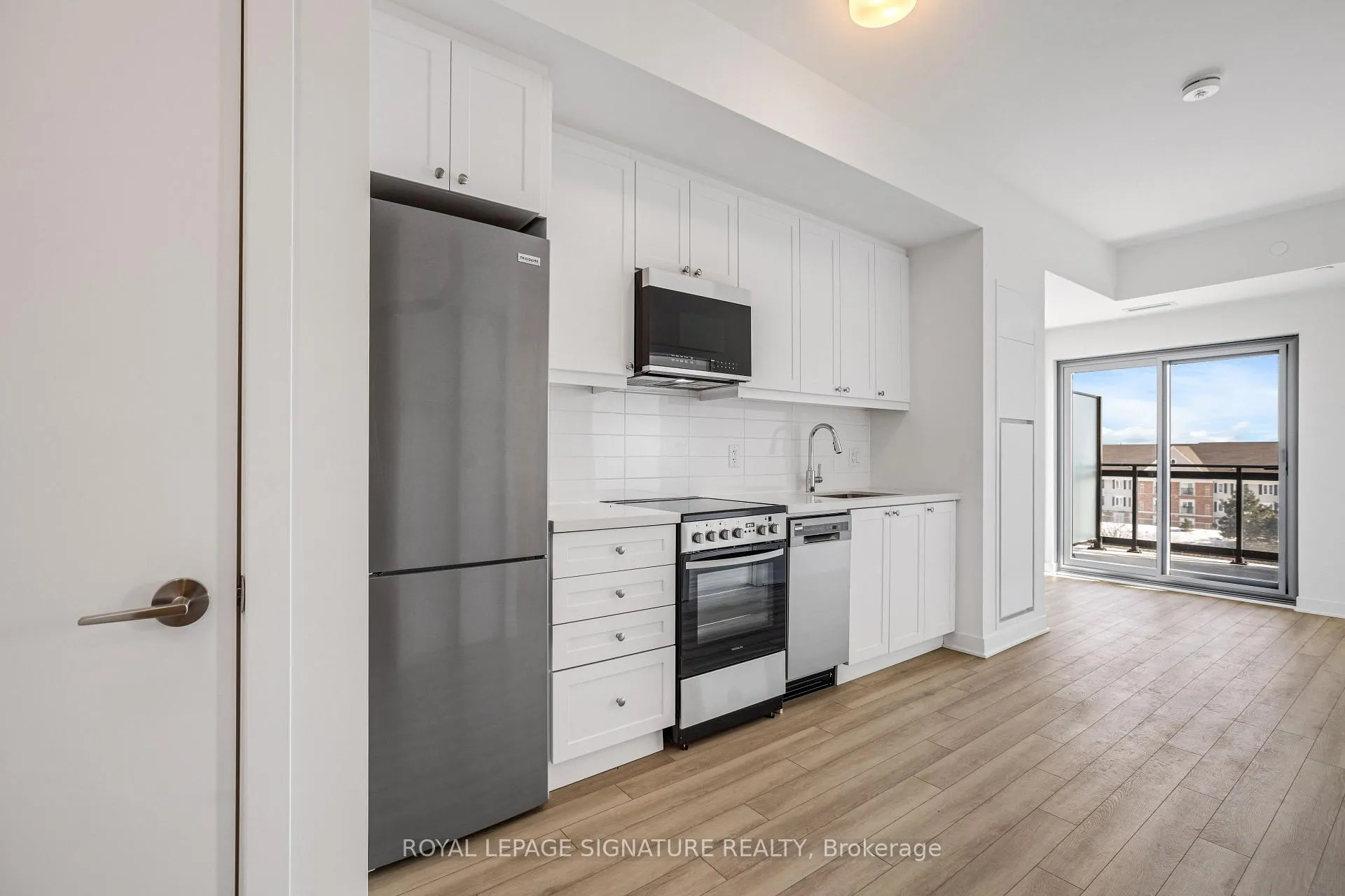 Photo 2 of Unit 430, 51 Clarington Boulevard, Clarington, Bowmanville — HOMEH