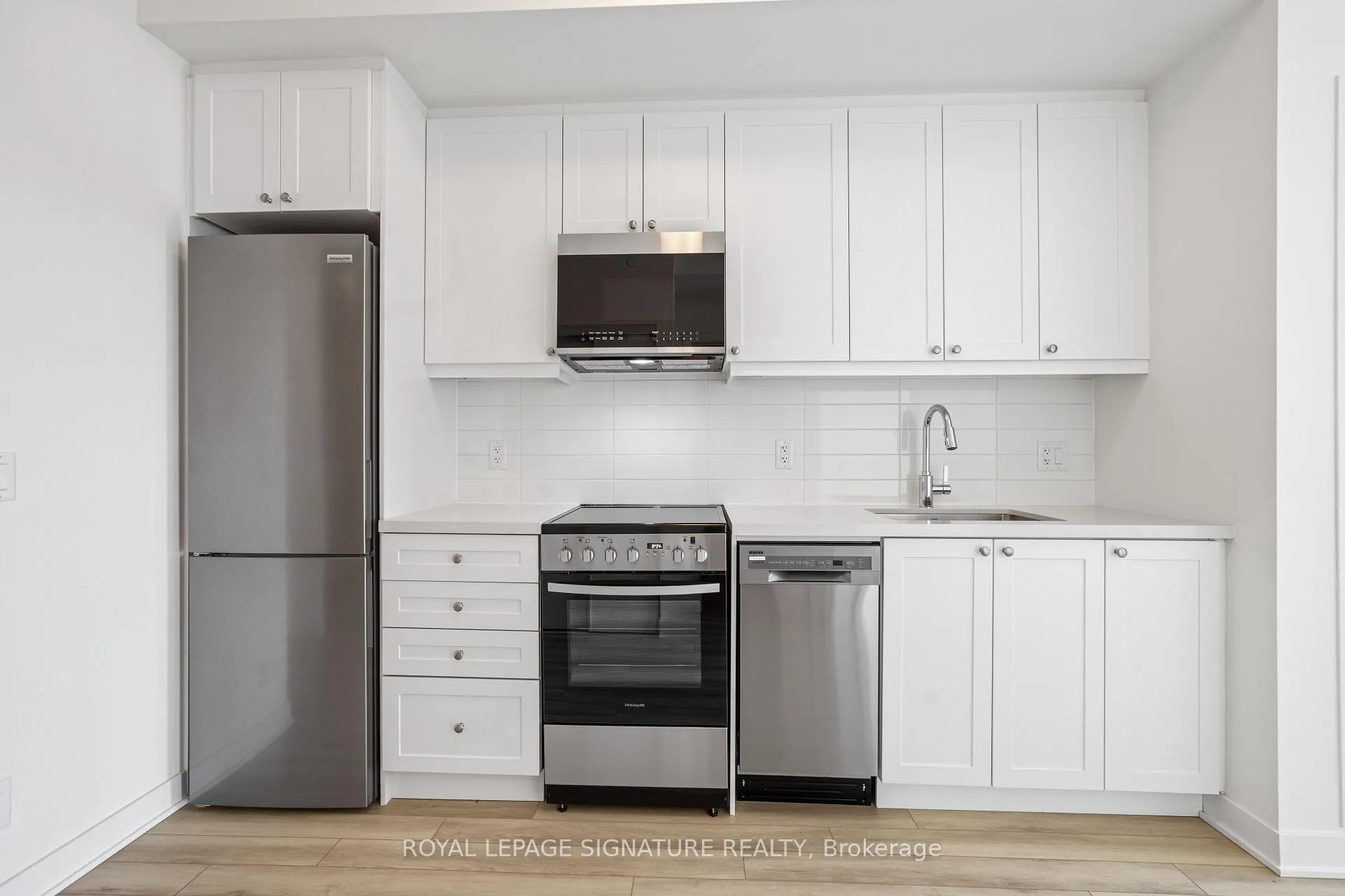 Photo 7 of Unit 430, 51 Clarington Boulevard, Clarington, Bowmanville — HOMEH