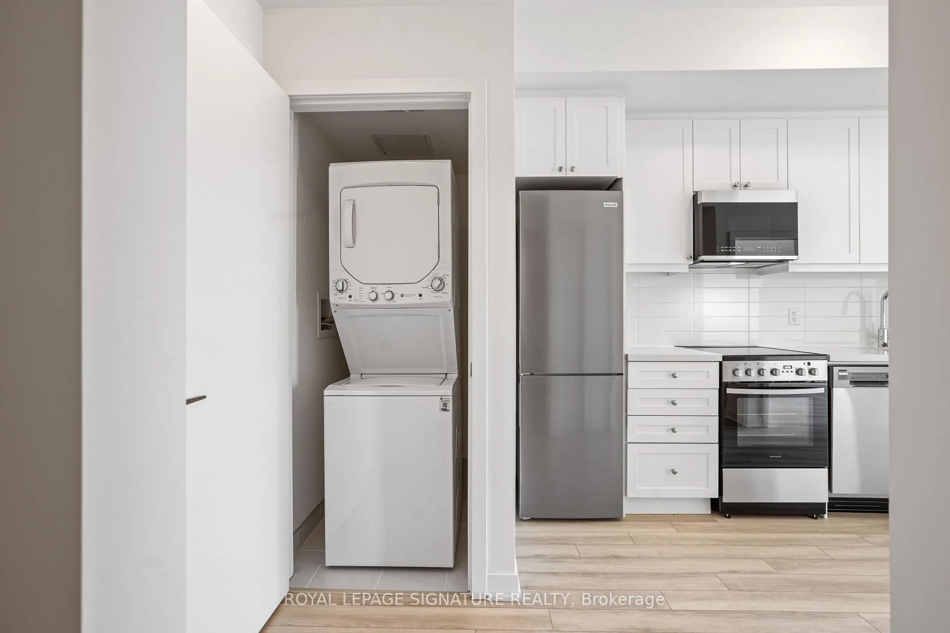Photo 8 of Unit 430, 51 Clarington Boulevard, Clarington, Bowmanville — HOMEH