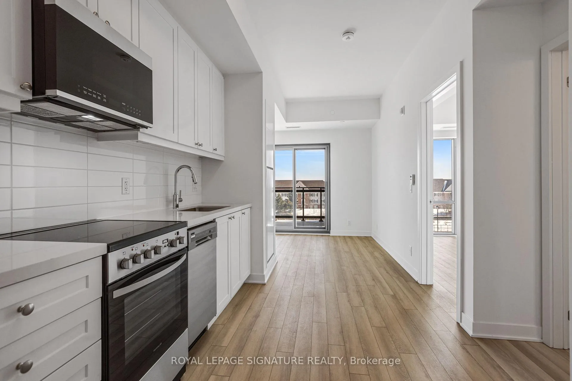 Photo 9 of Unit 430, 51 Clarington Boulevard, Clarington, Bowmanville — HOMEH