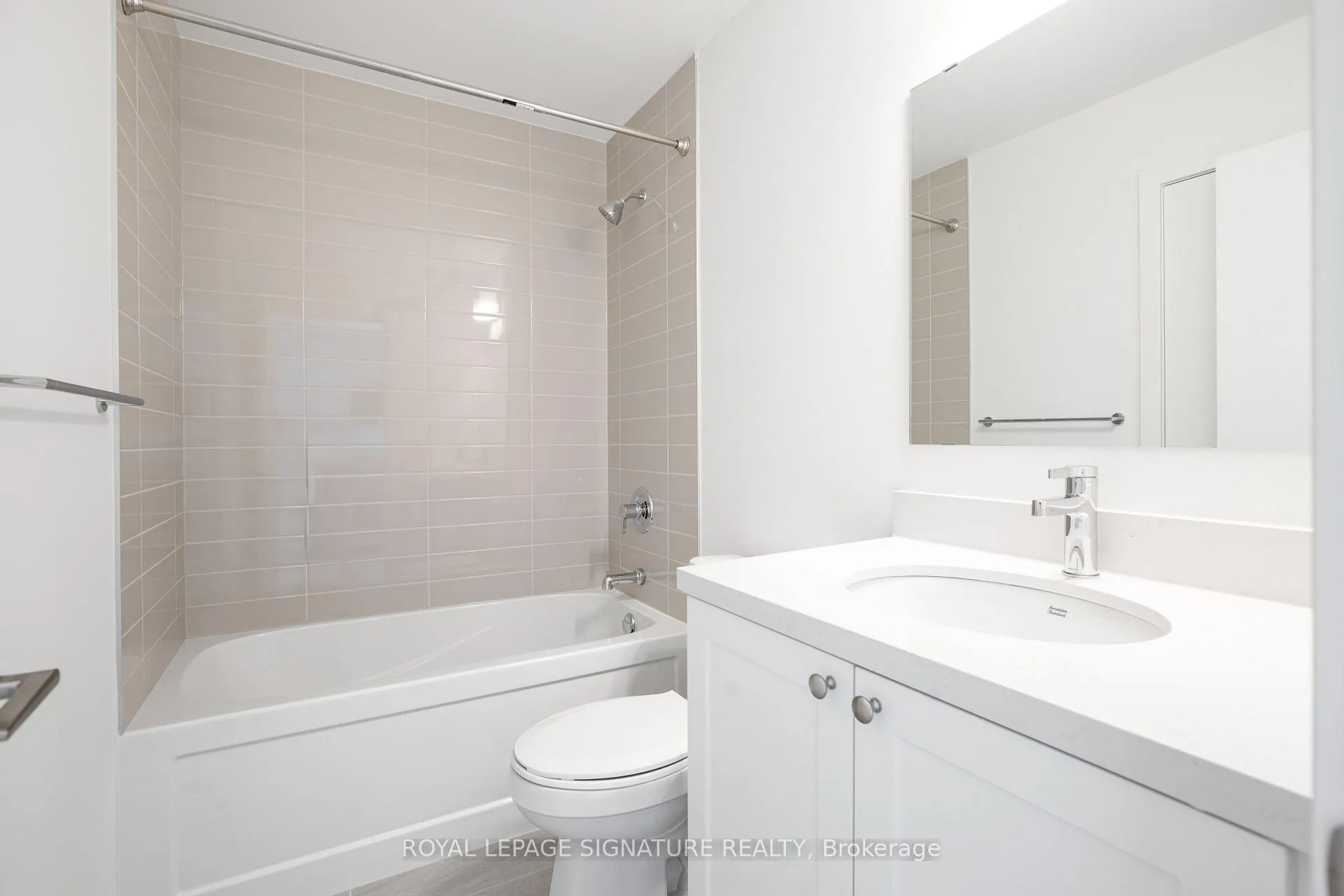 Photo 12 of Unit 430, 51 Clarington Boulevard, Clarington, Bowmanville — HOMEH