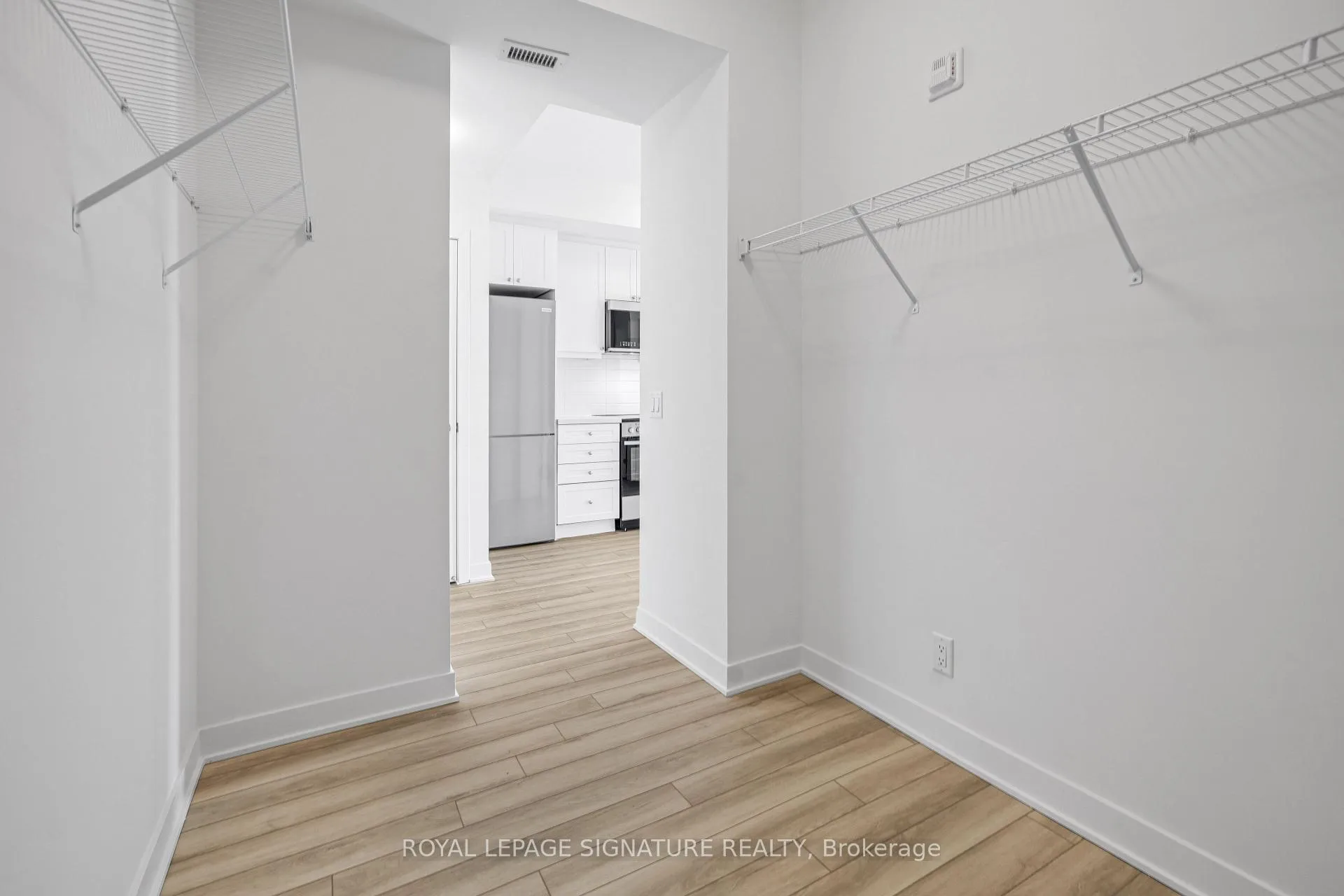Photo 14 of Unit 430, 51 Clarington Boulevard, Clarington, Bowmanville — HOMEH