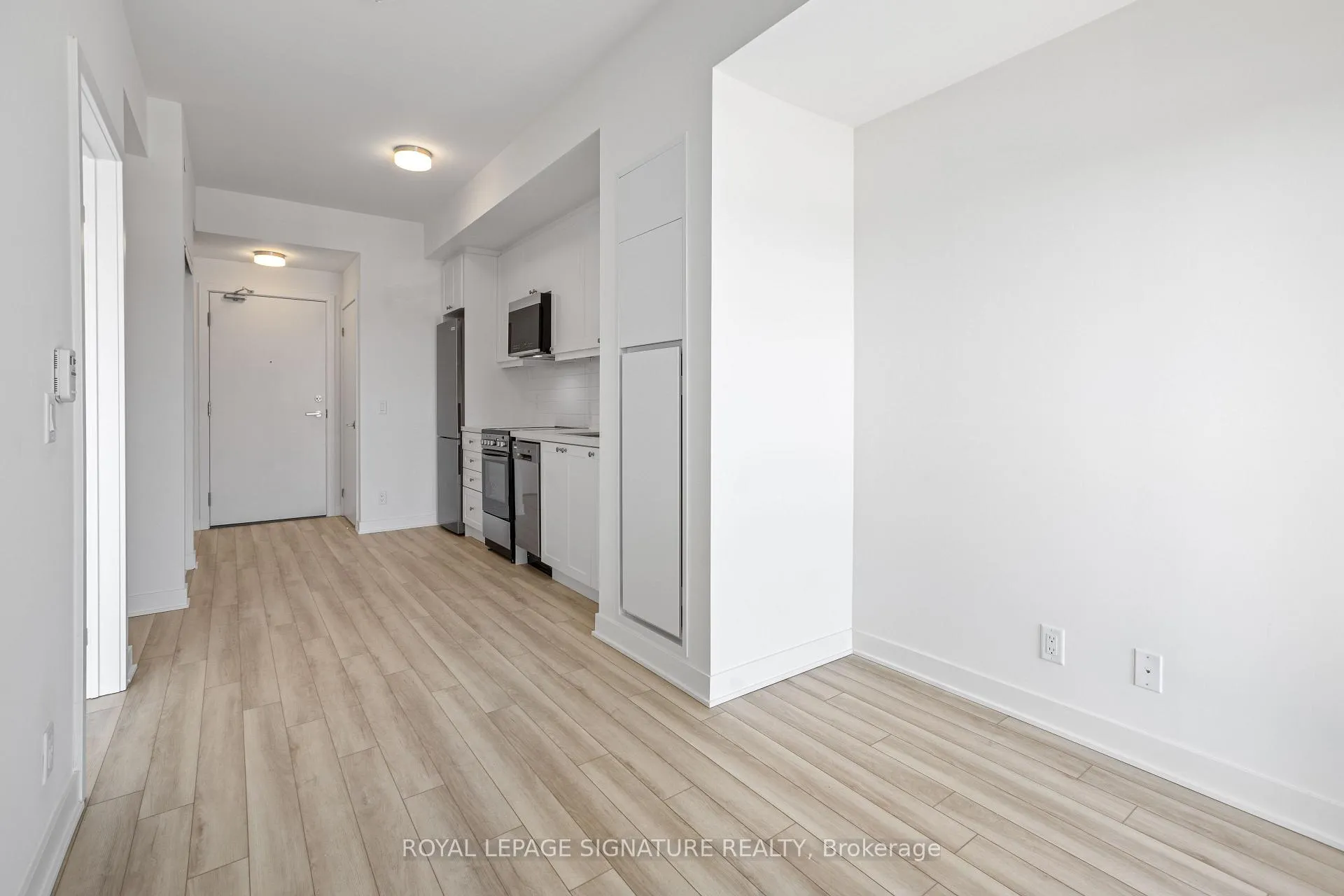 Photo 17 of Unit 430, 51 Clarington Boulevard, Clarington, Bowmanville — HOMEH