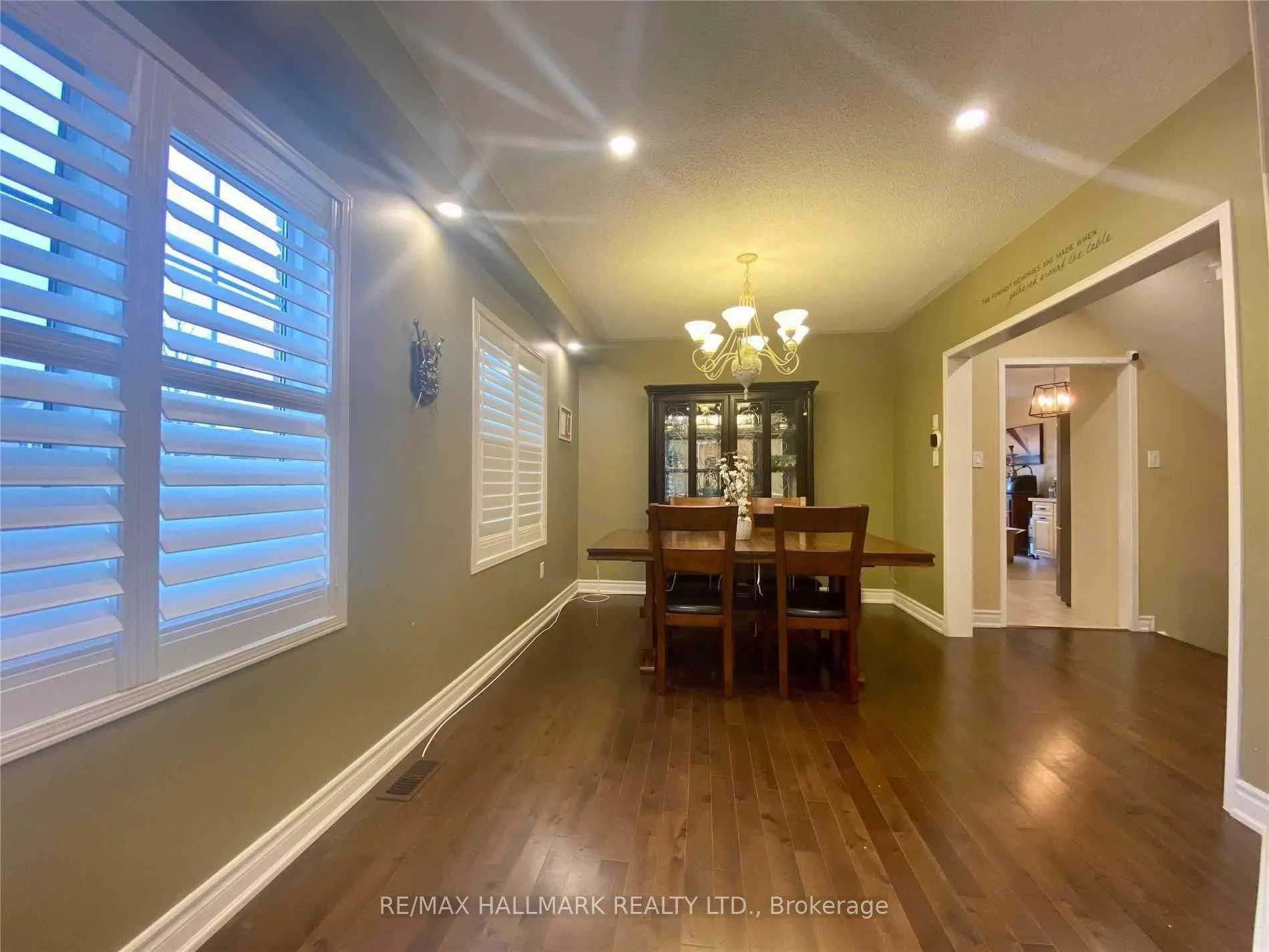 Photo 5 of 75 Puttingedge Drive, Whitby, Rolling Acres — HOMEH