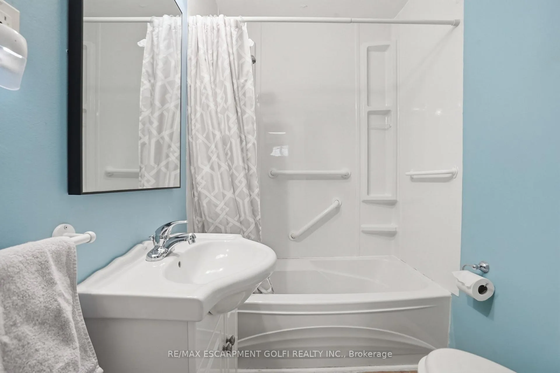 Photo 17 of 256 Stanley Avenue, Hamilton, Kirkendall — HOMEH