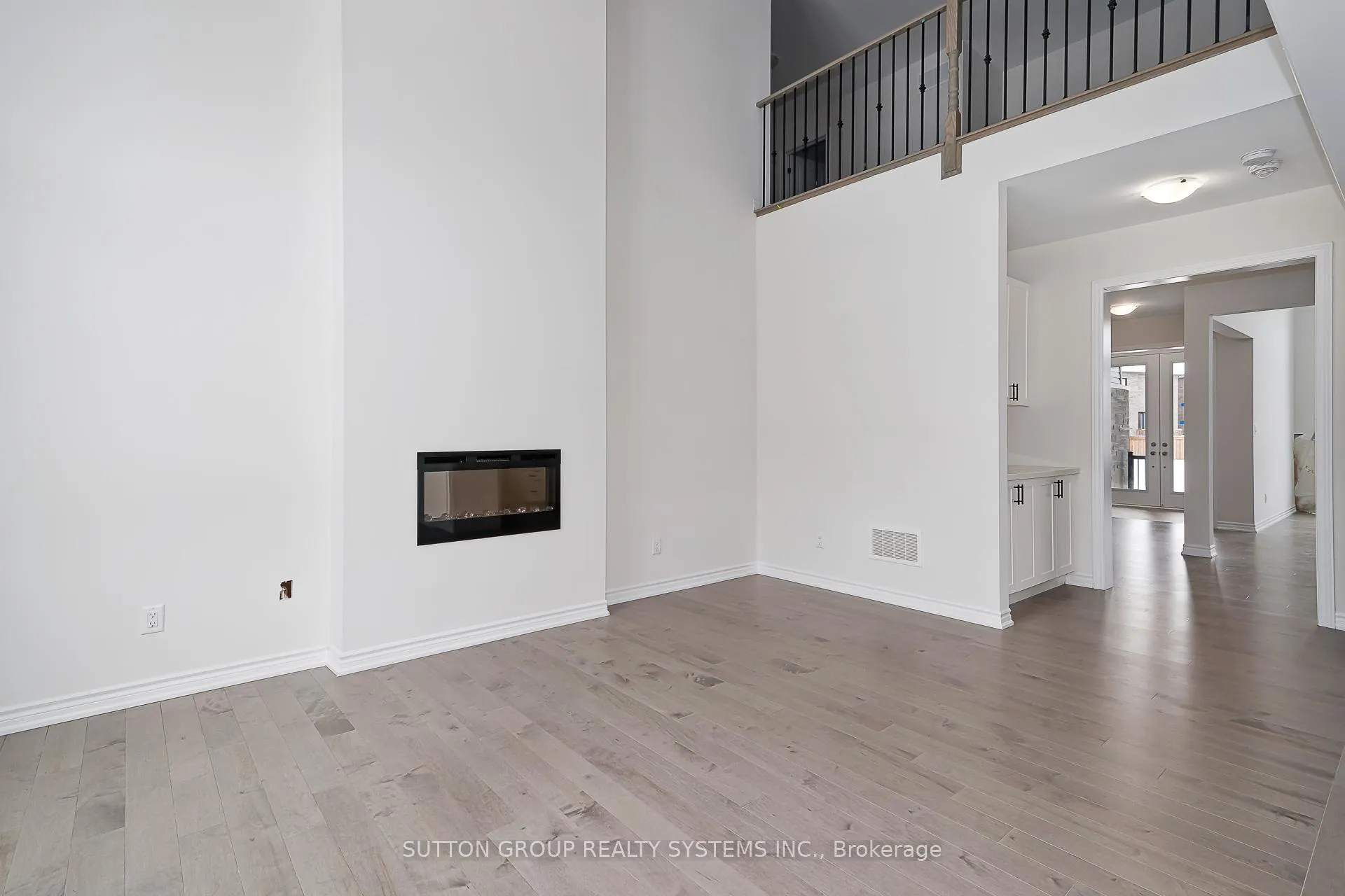 Photo 6 of 146 Roseanne Circle, Wasaga Beach — HOMEH