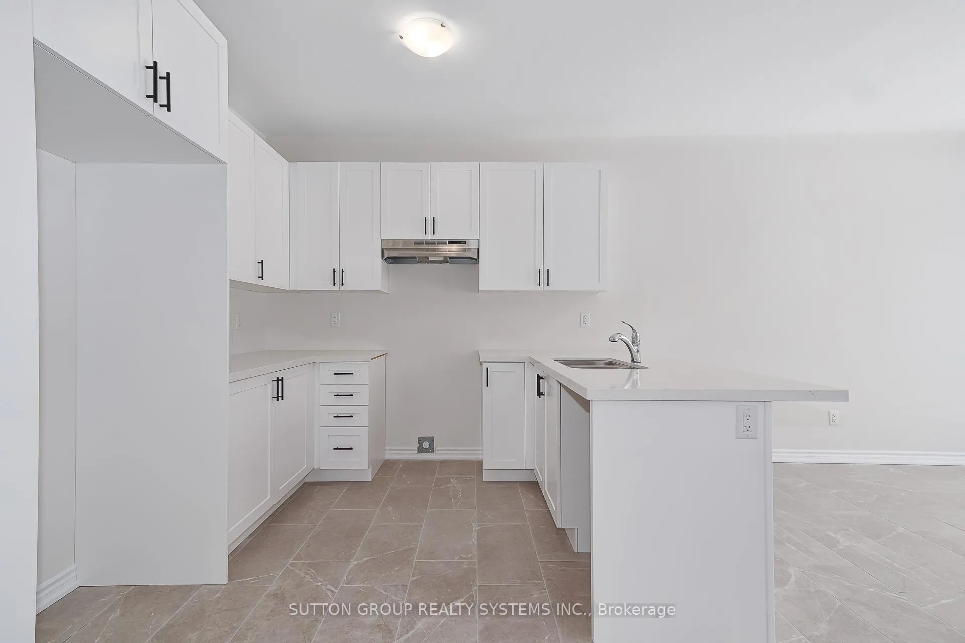 Photo 9 of 146 Roseanne Circle, Wasaga Beach — HOMEH