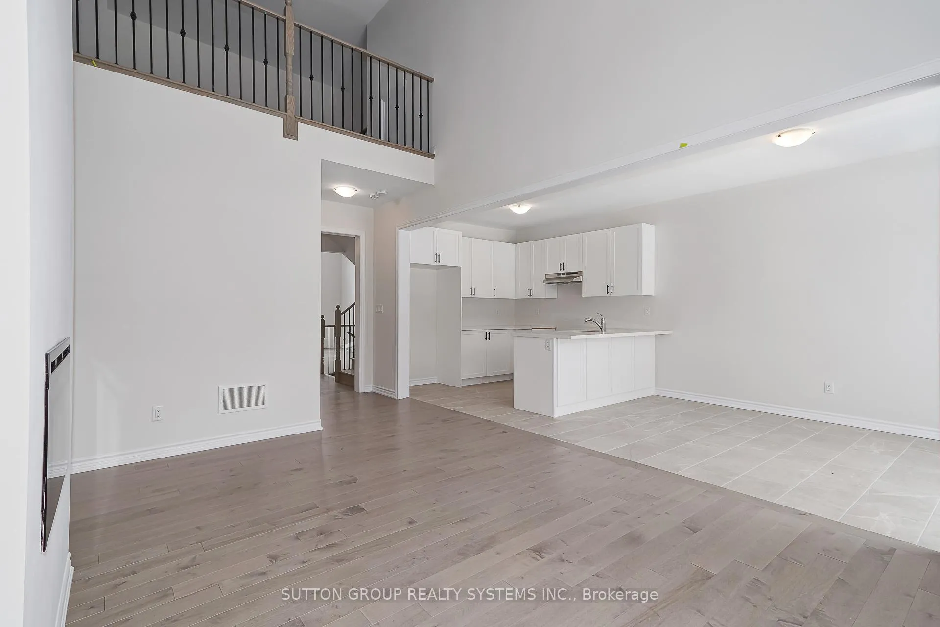 Photo 12 of 146 Roseanne Circle, Wasaga Beach — HOMEH