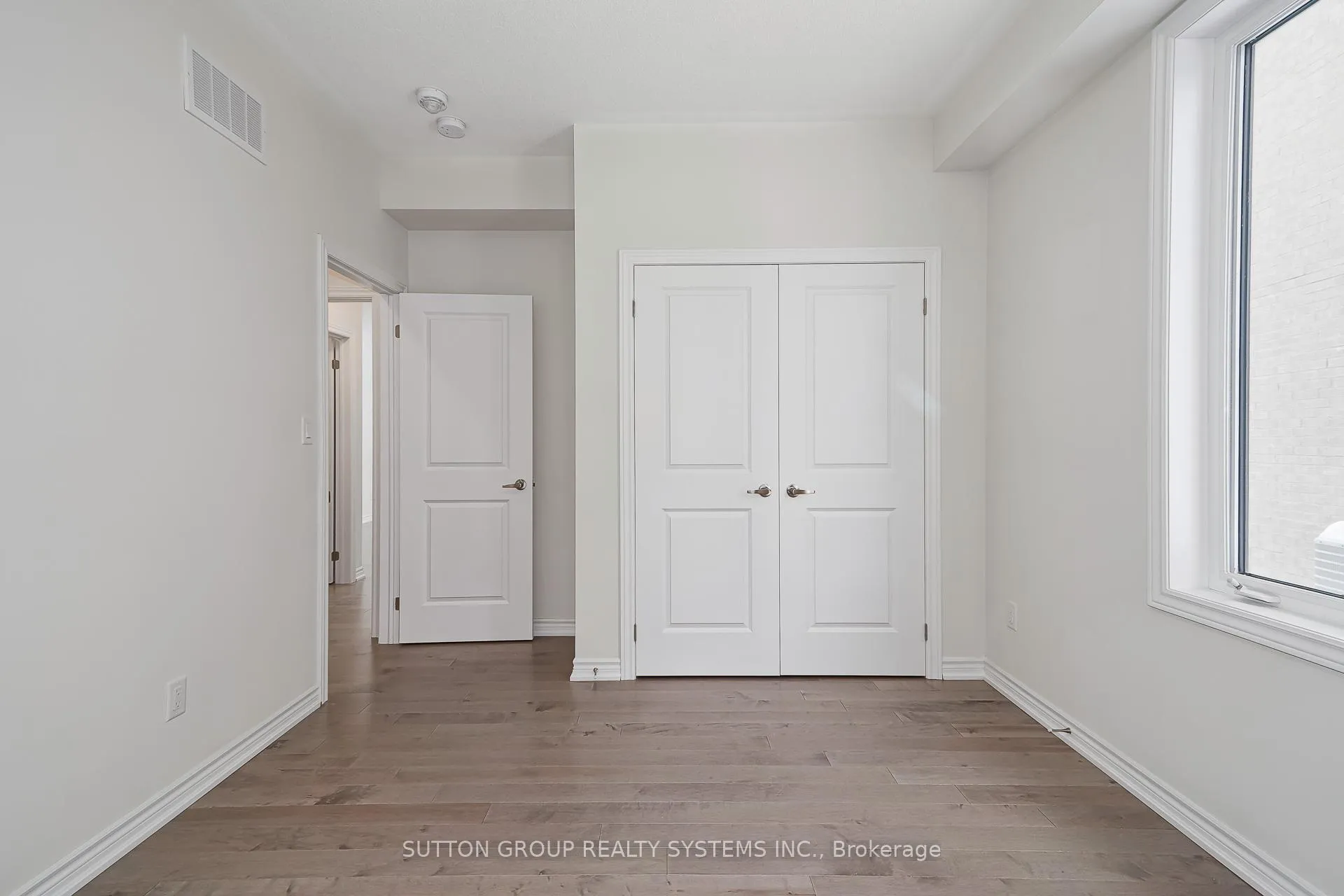 Photo 14 of 146 Roseanne Circle, Wasaga Beach — HOMEH