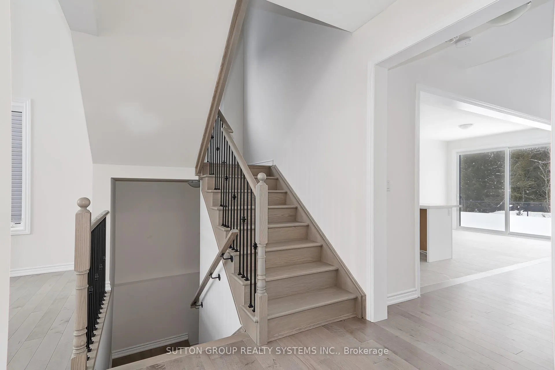 Photo 26 of 146 Roseanne Circle, Wasaga Beach — HOMEH
