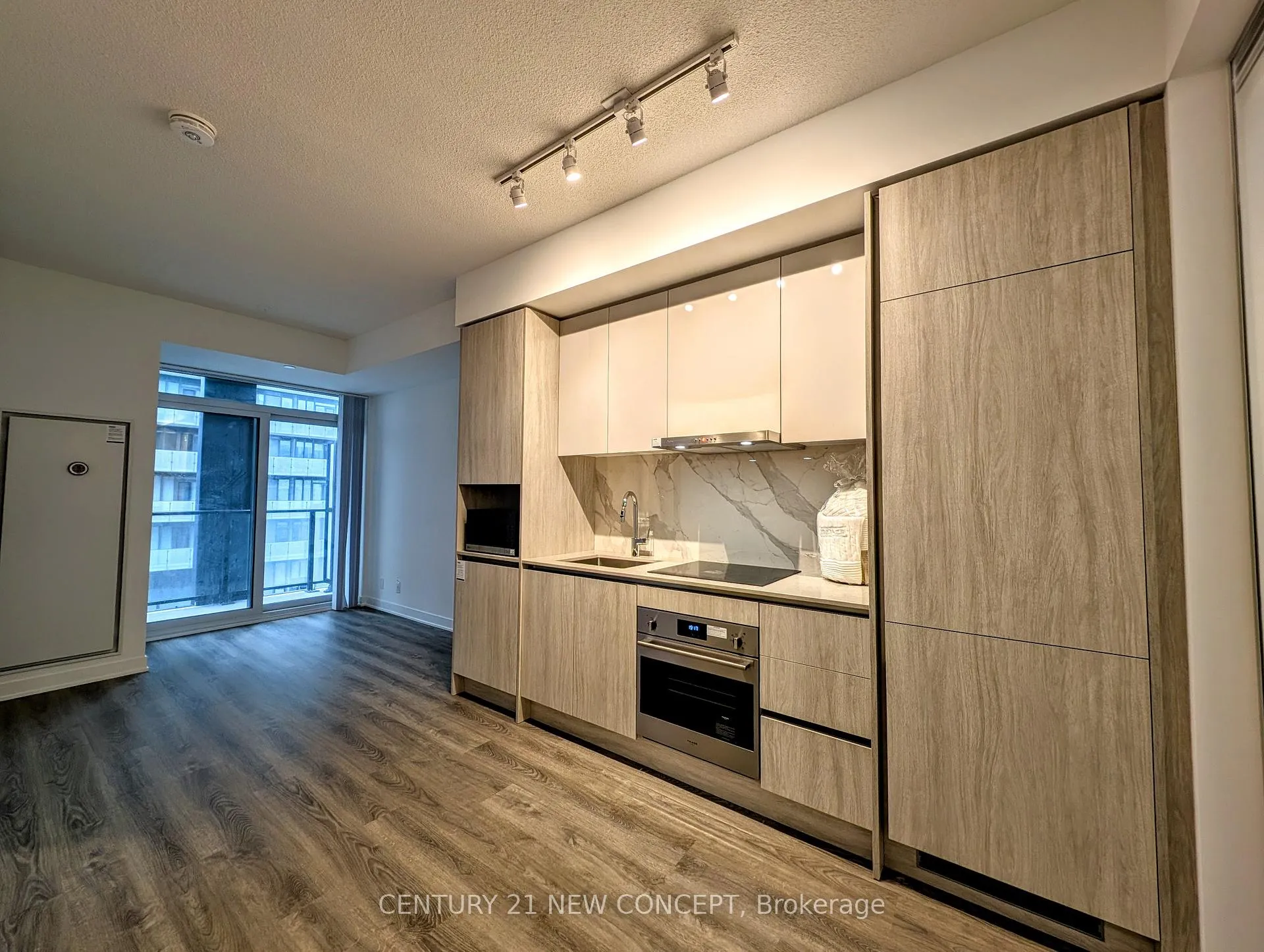 Photo 6 of Unit 1807, 180 Front Street E, Toronto, Moss Park — HOMEH