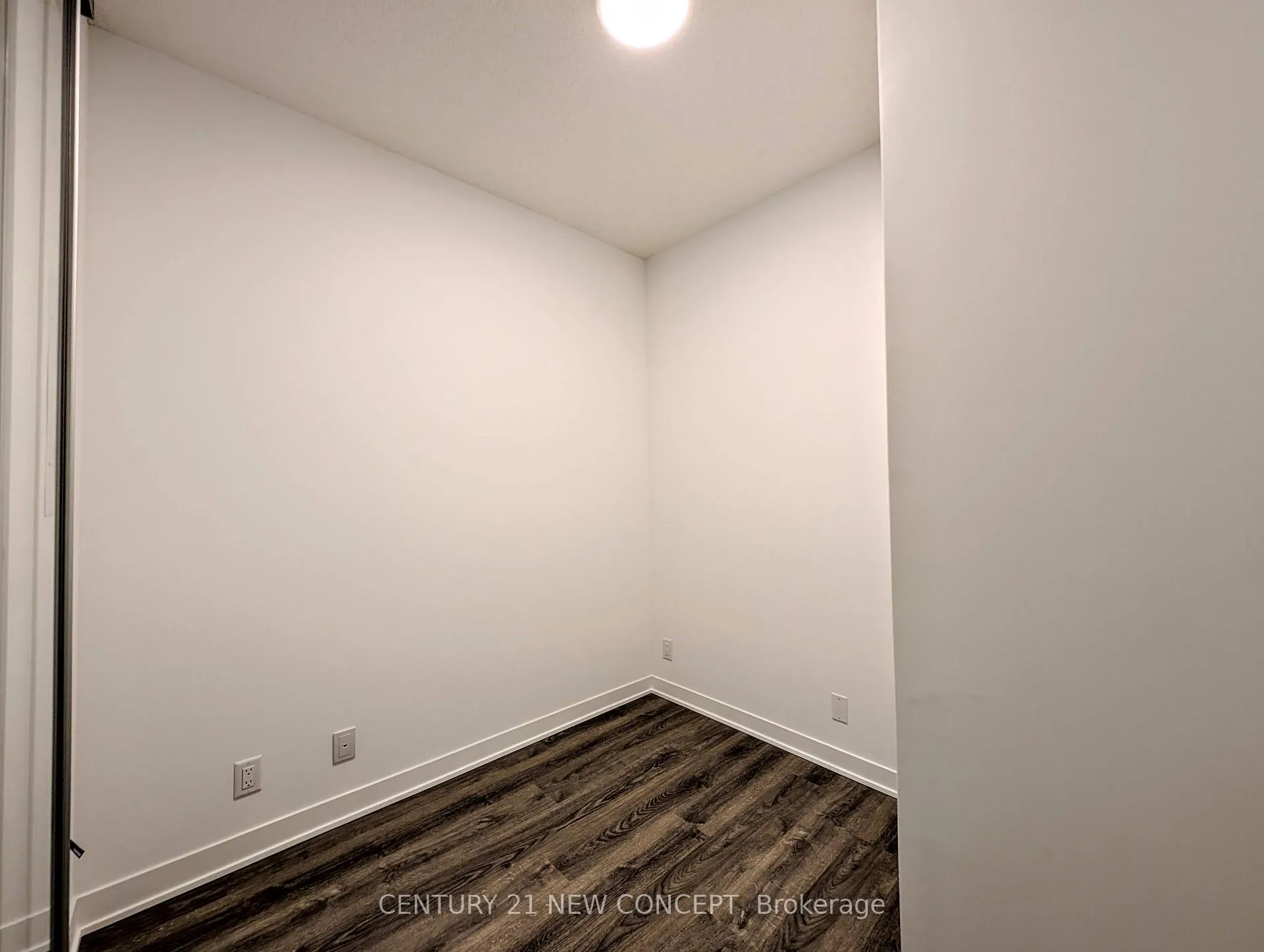 Photo 7 of Unit 1807, 180 Front Street E, Toronto, Moss Park — HOMEH