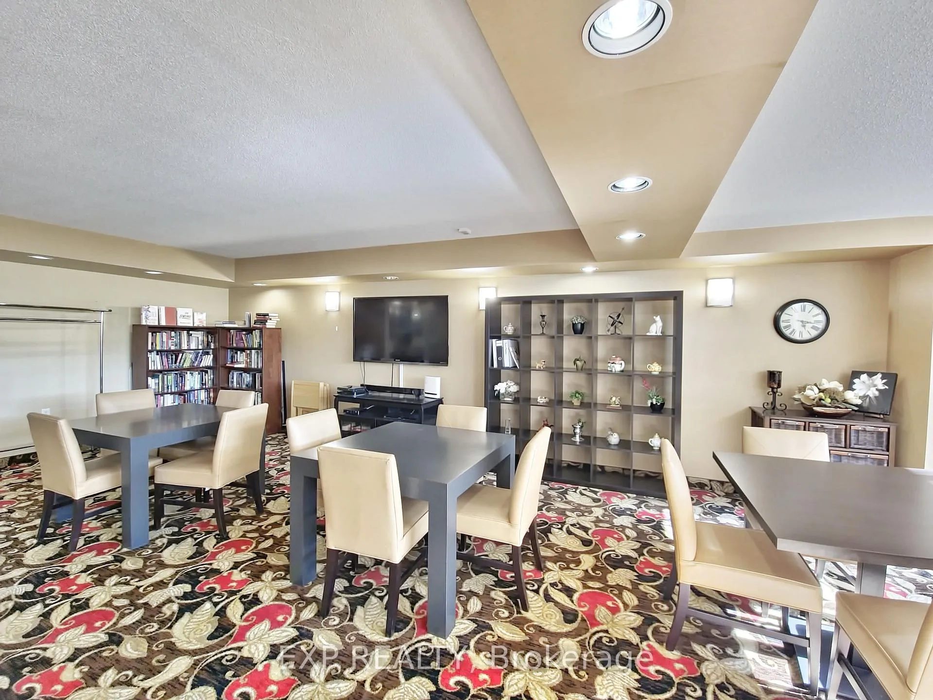 Photo 13 of Unit 410, 5100 Dorchester Road, Niagara Falls, Morrison — HOMEH