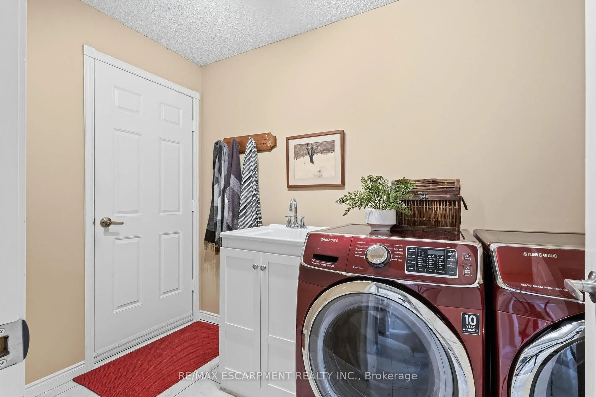 Photo 12 of Unit 19, 1205 Lamb's Court, Burlington, Brant — HOMEH
