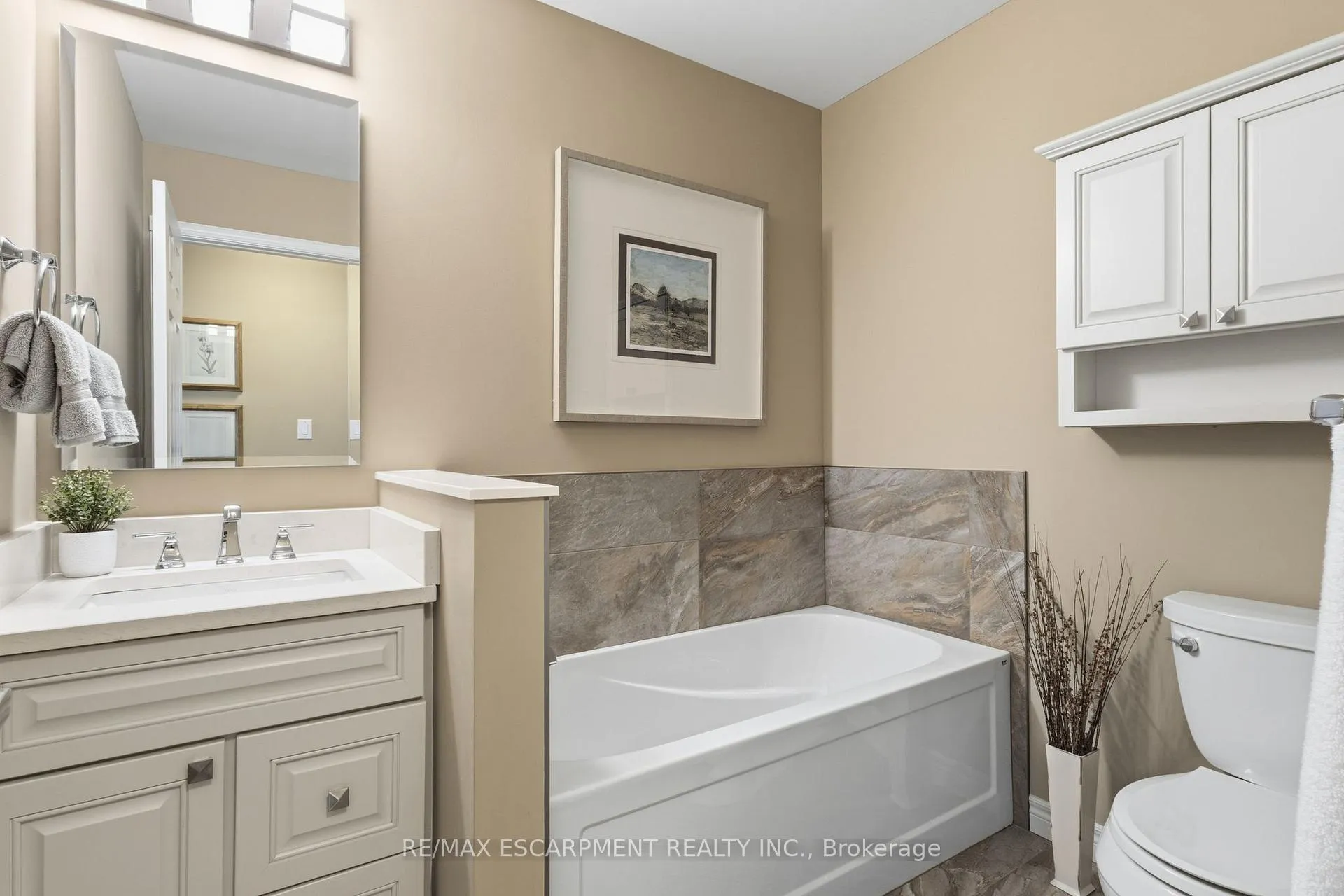 Photo 32 of Unit 19, 1205 Lamb's Court, Burlington, Brant — HOMEH