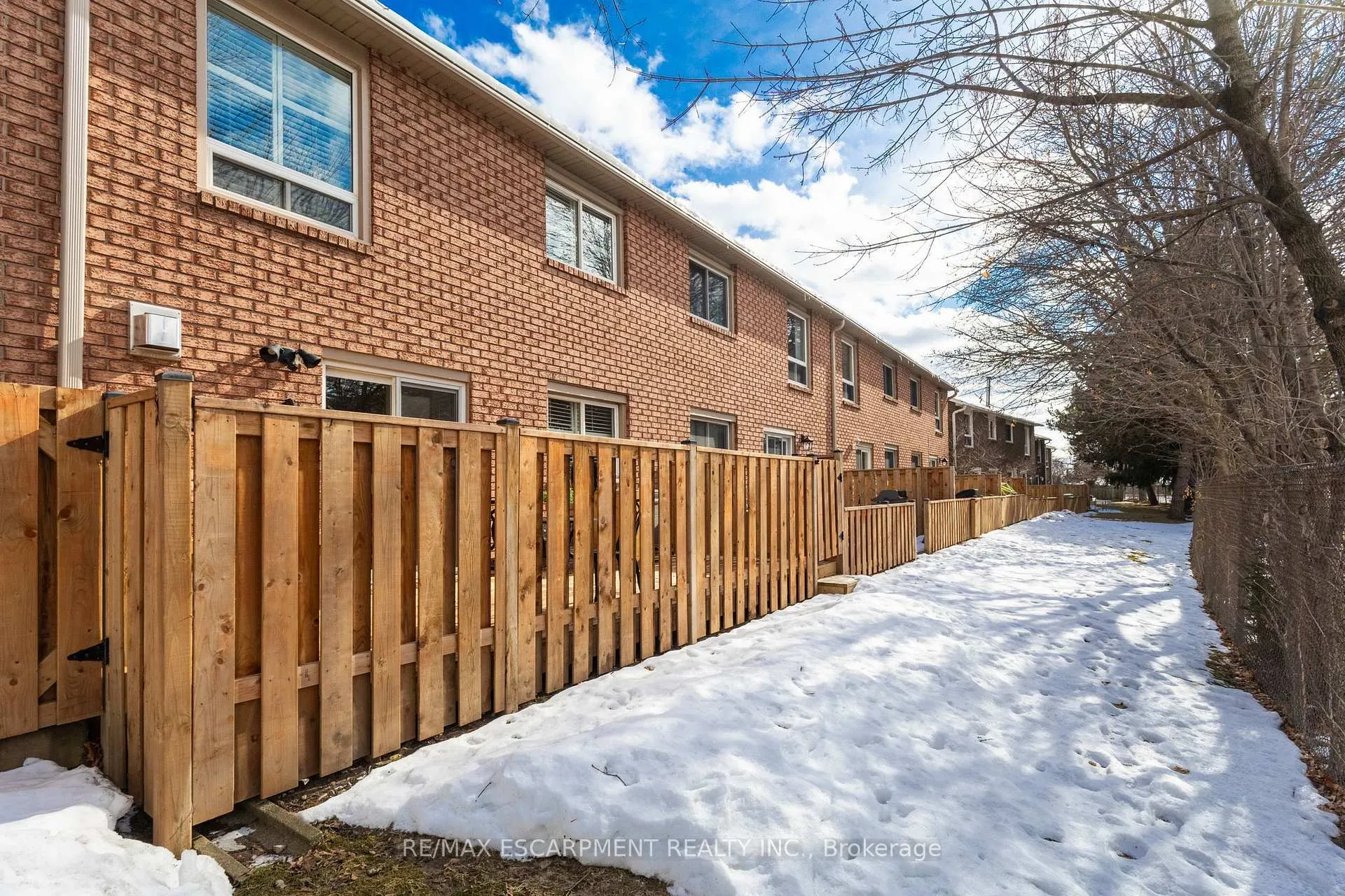 Photo 43 of Unit 19, 1205 Lamb's Court, Burlington, Brant — HOMEH