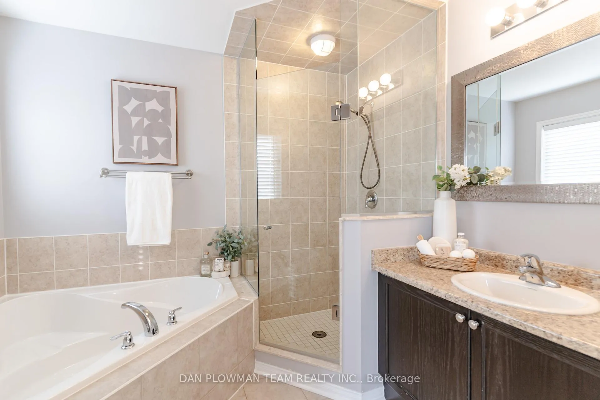 Photo 18 of 87 Sidney Rundle Avenue, Clarington, Bowmanville — HOMEH