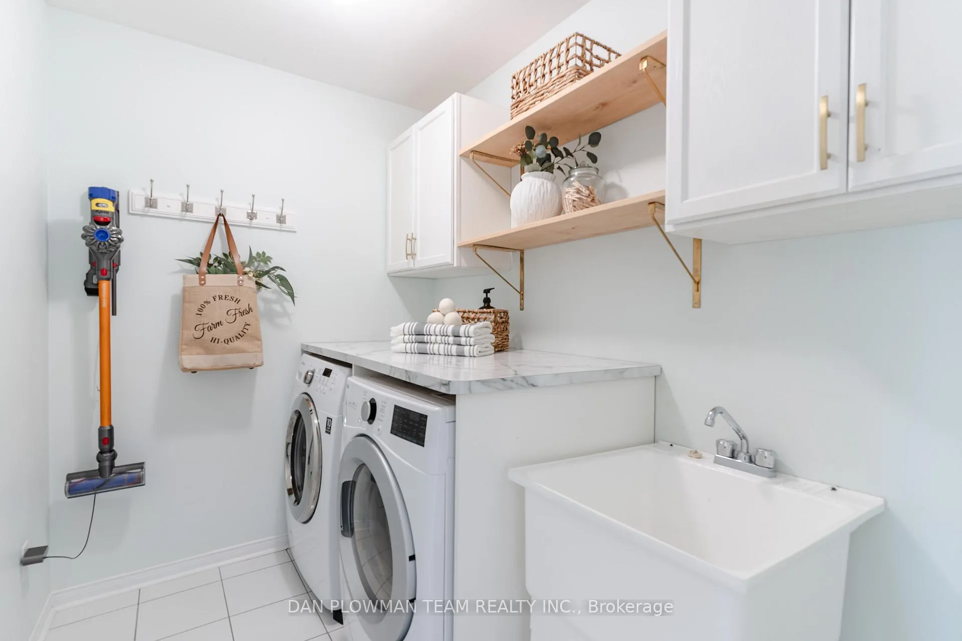 Photo 24 of 87 Sidney Rundle Avenue, Clarington, Bowmanville — HOMEH
