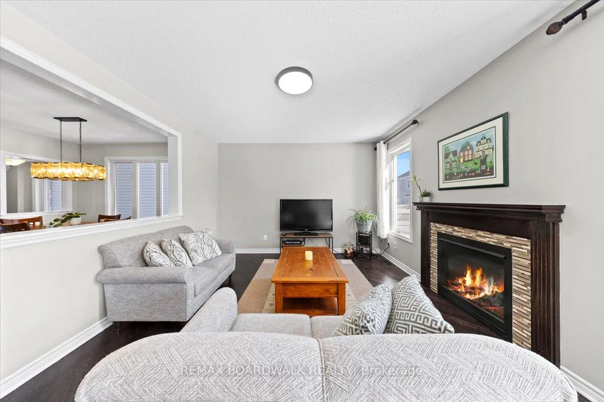 Photo 12 of 130 Pinelock Street, Ottawa, Kanata - Emerald Meadows/Trailwest — HOMEH