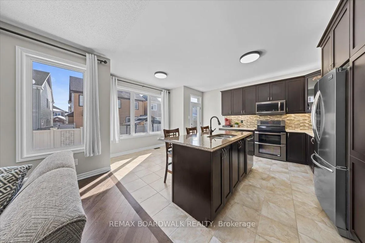 Photo 16 of 130 Pinelock Street, Ottawa, Kanata - Emerald Meadows/Trailwest — HOMEH