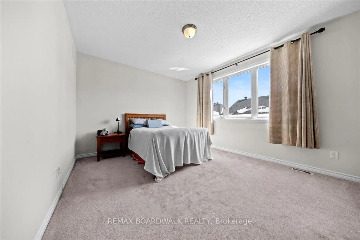 Photo 28 of 130 Pinelock Street, Ottawa, Kanata - Emerald Meadows/Trailwest — HOMEH