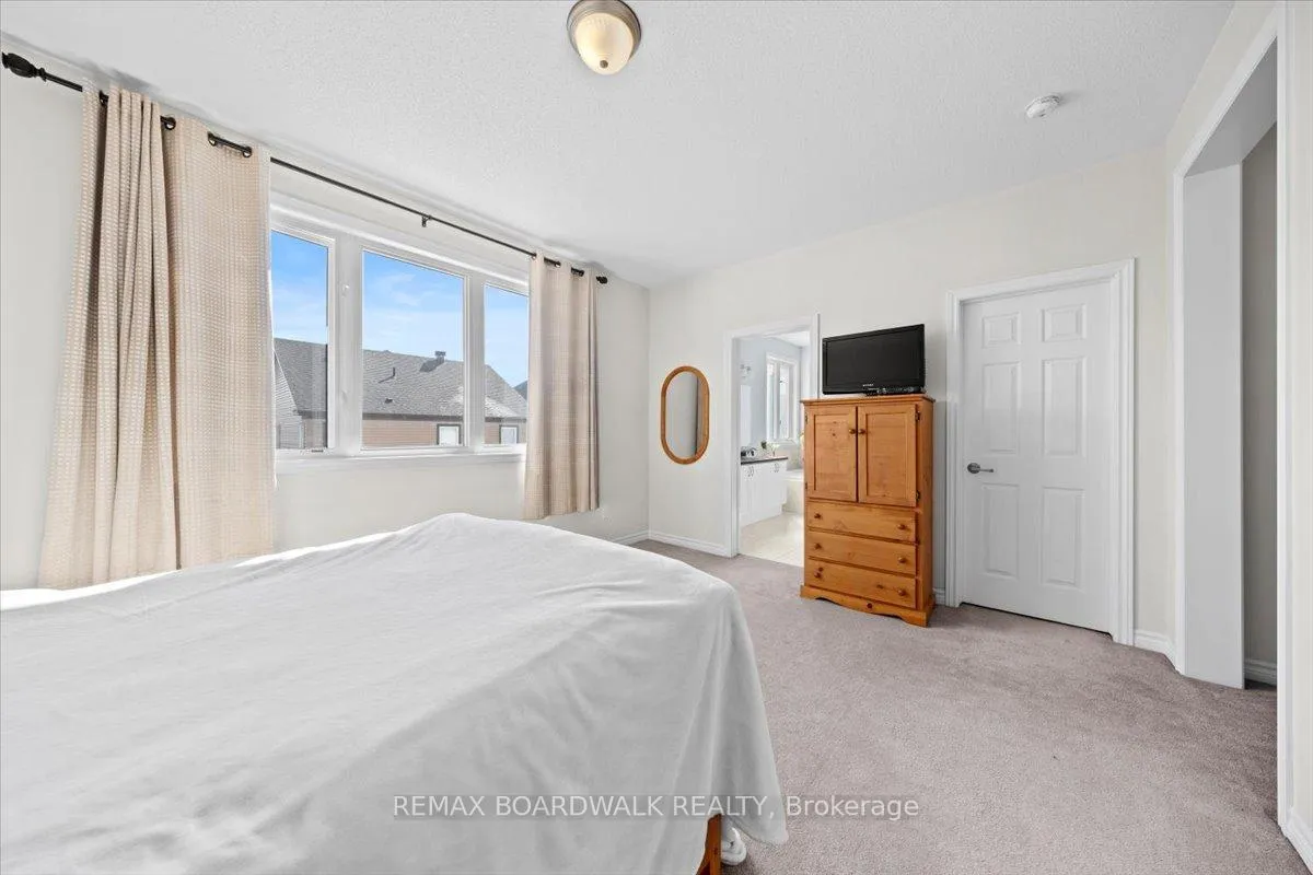 Photo 29 of 130 Pinelock Street, Ottawa, Kanata - Emerald Meadows/Trailwest — HOMEH