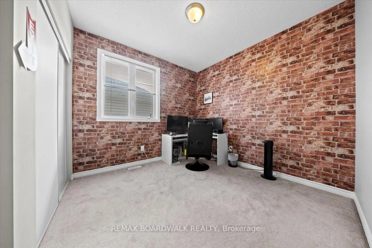 Photo 35 of 130 Pinelock Street, Ottawa, Kanata - Emerald Meadows/Trailwest — HOMEH