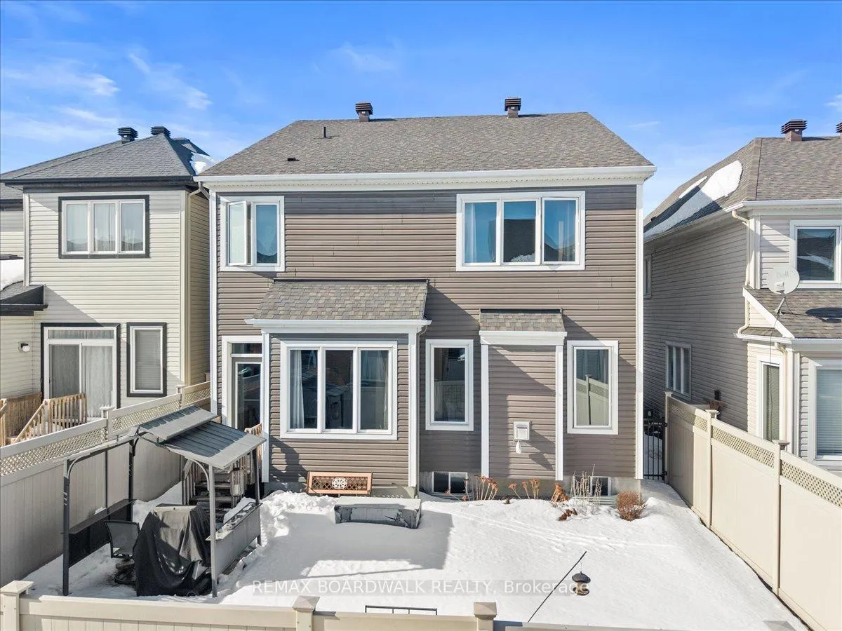 Photo 37 of 130 Pinelock Street, Ottawa, Kanata - Emerald Meadows/Trailwest — HOMEH