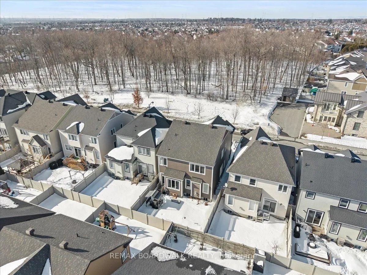 Photo 38 of 130 Pinelock Street, Ottawa, Kanata - Emerald Meadows/Trailwest — HOMEH