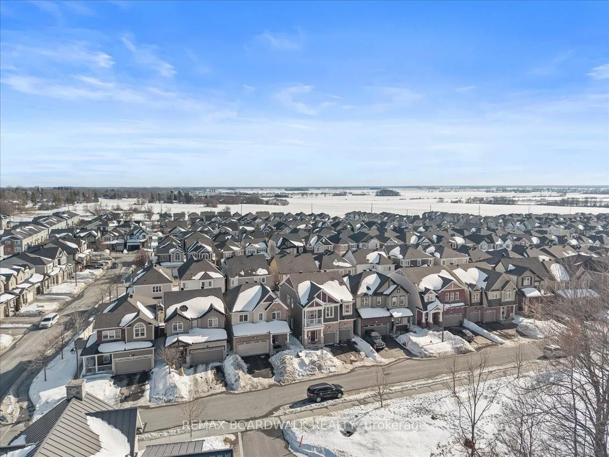 Photo 40 of 130 Pinelock Street, Ottawa, Kanata - Emerald Meadows/Trailwest — HOMEH