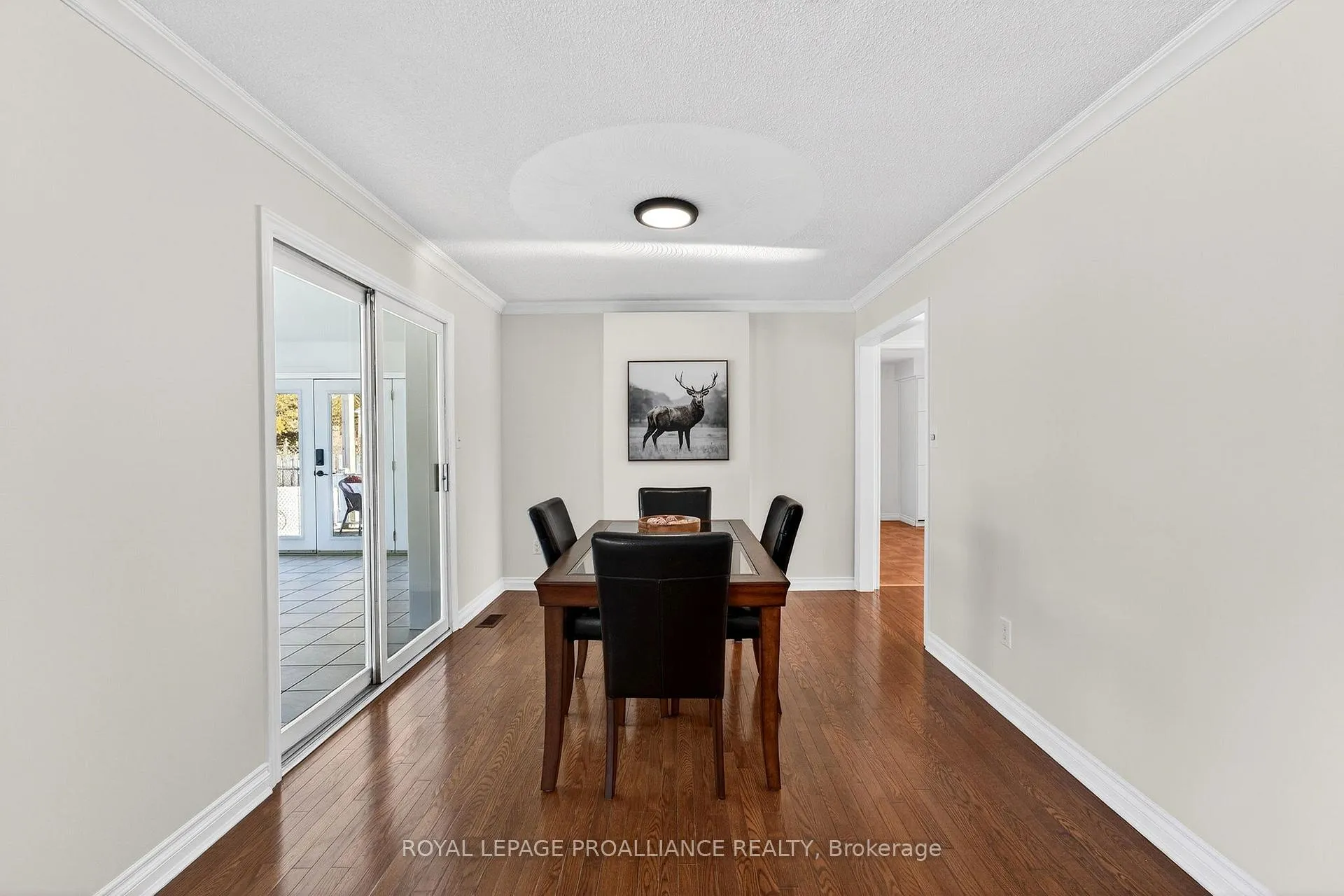 Photo 5 of 107 Fenwood Crescent, Belleville, Belleville Ward — HOMEH