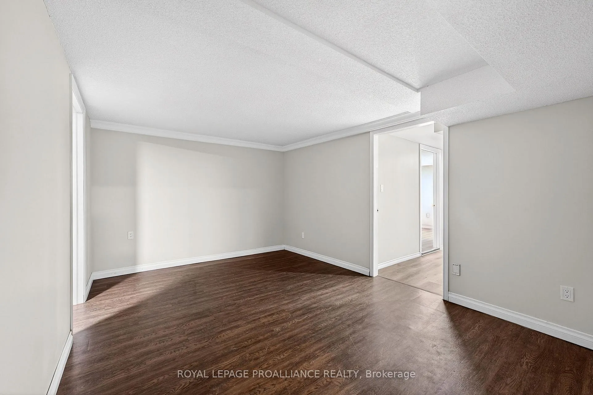 Photo 26 of 107 Fenwood Crescent, Belleville, Belleville Ward — HOMEH