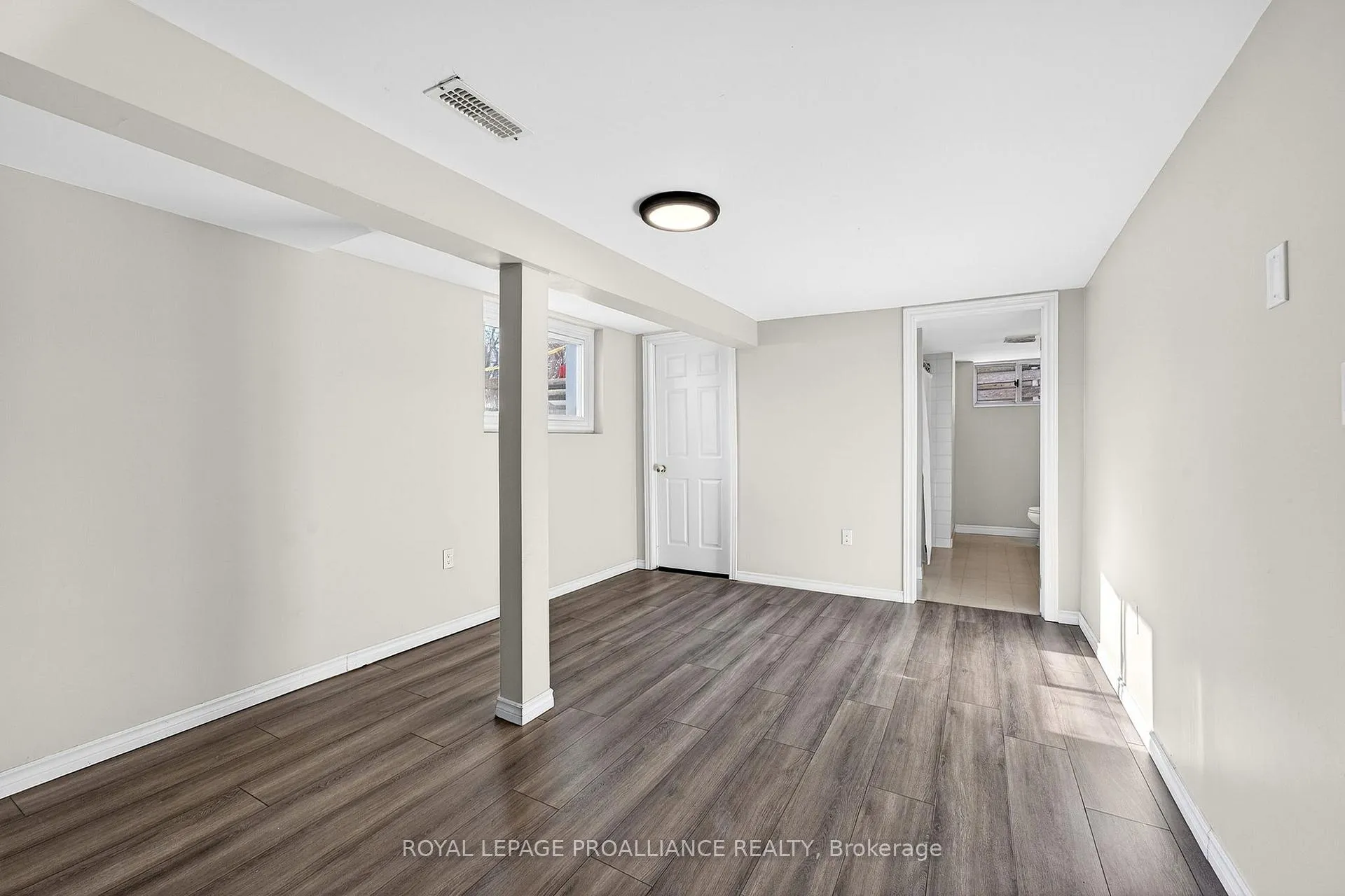 Photo 29 of 107 Fenwood Crescent, Belleville, Belleville Ward — HOMEH