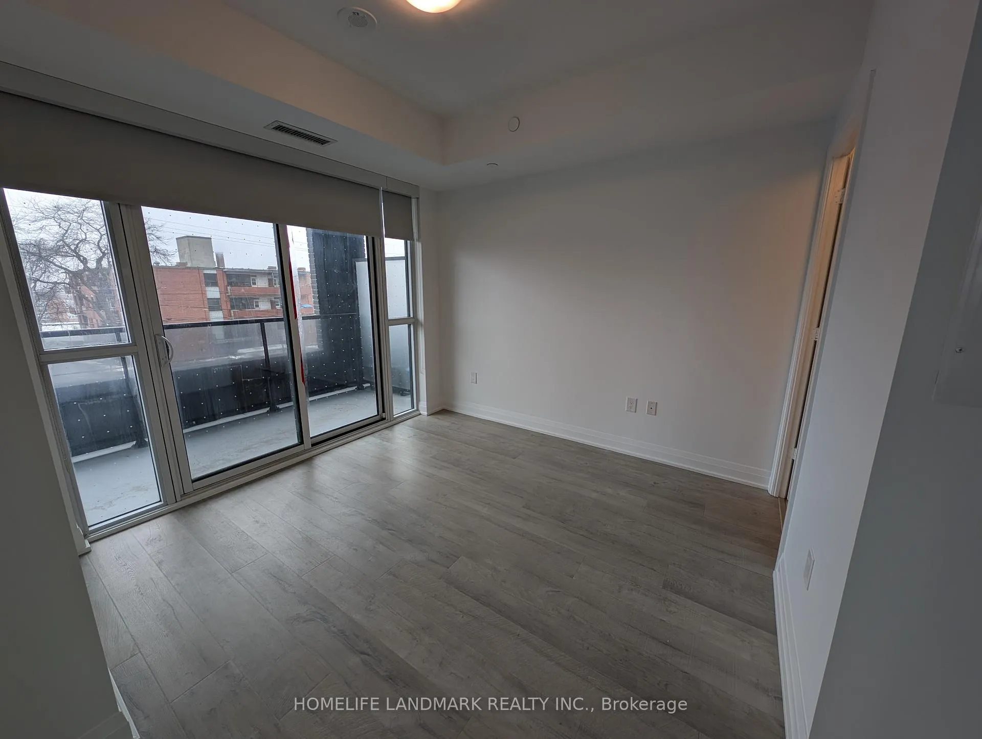Photo 11 of Unit 207, 50 George Butchart Drive, Toronto, Bedford Park-Nortown — HOMEH