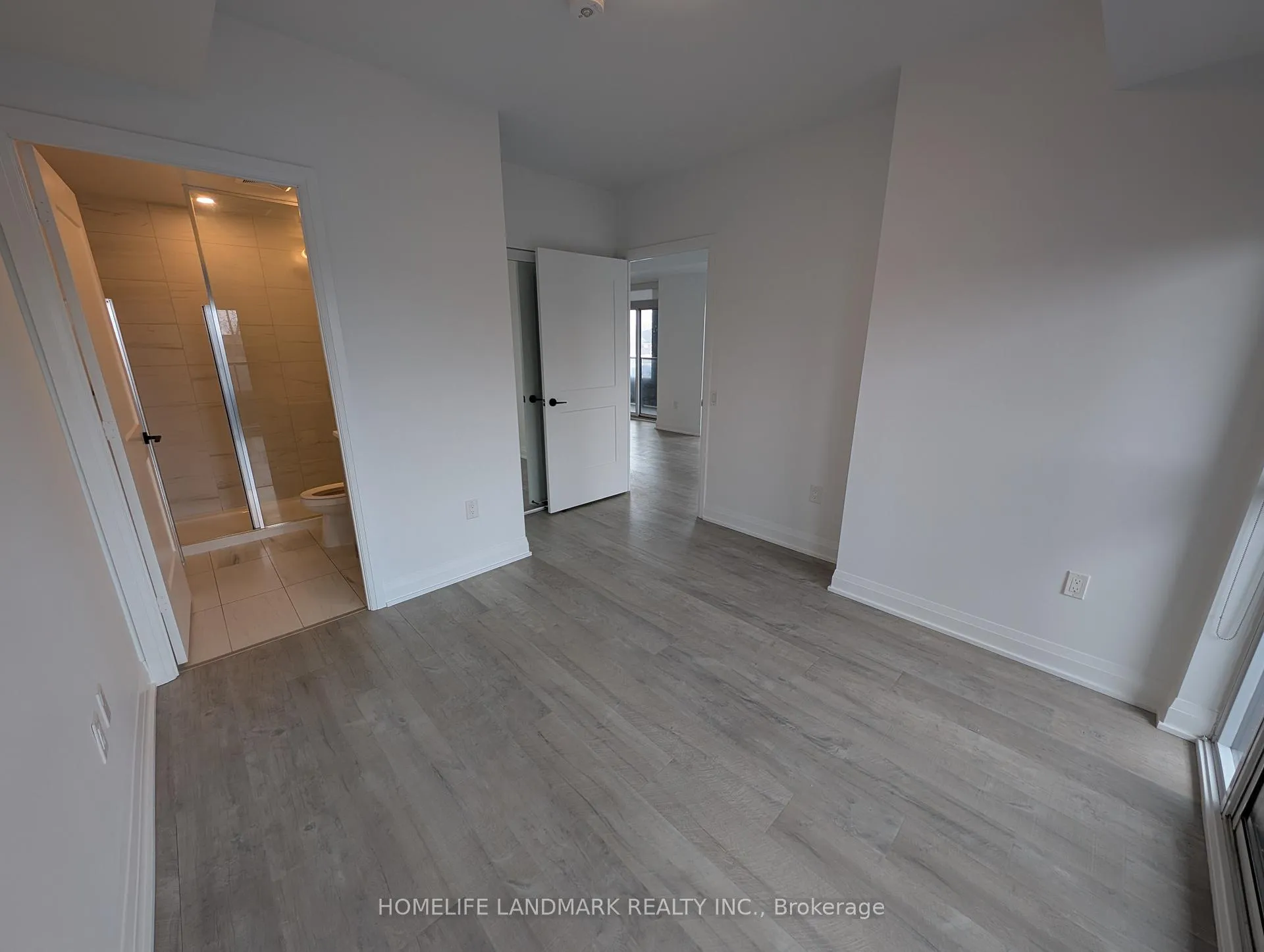 Photo 13 of Unit 207, 50 George Butchart Drive, Toronto, Bedford Park-Nortown — HOMEH