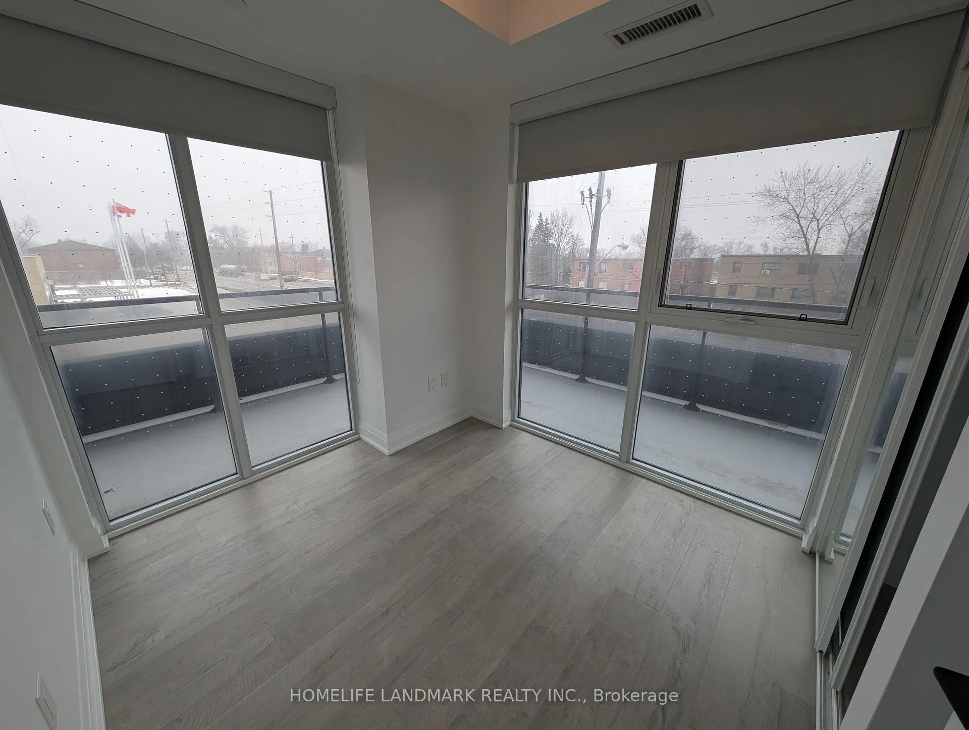 Photo 14 of Unit 207, 50 George Butchart Drive, Toronto, Bedford Park-Nortown — HOMEH
