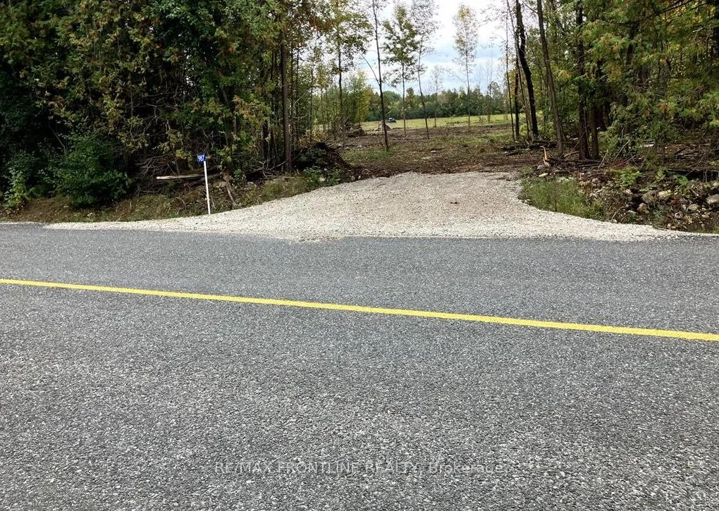 Photo 1 of 987 Bathurst 7th Concession, Tay Valley, Bathurst/Burgess & Sherbrooke (Bathurst) Twp — HOMEH