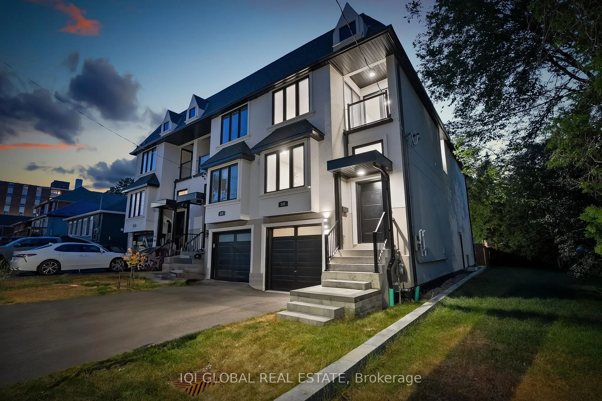 Photo 2 of 308 Anderson Avenue, Oshawa, McLaughlin — HOMEH