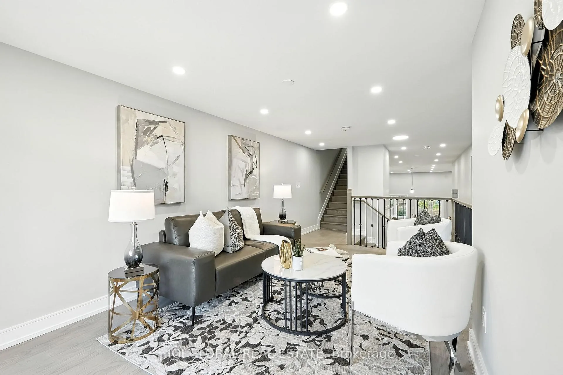 Photo 18 of 308 Anderson Avenue, Oshawa, McLaughlin — HOMEH