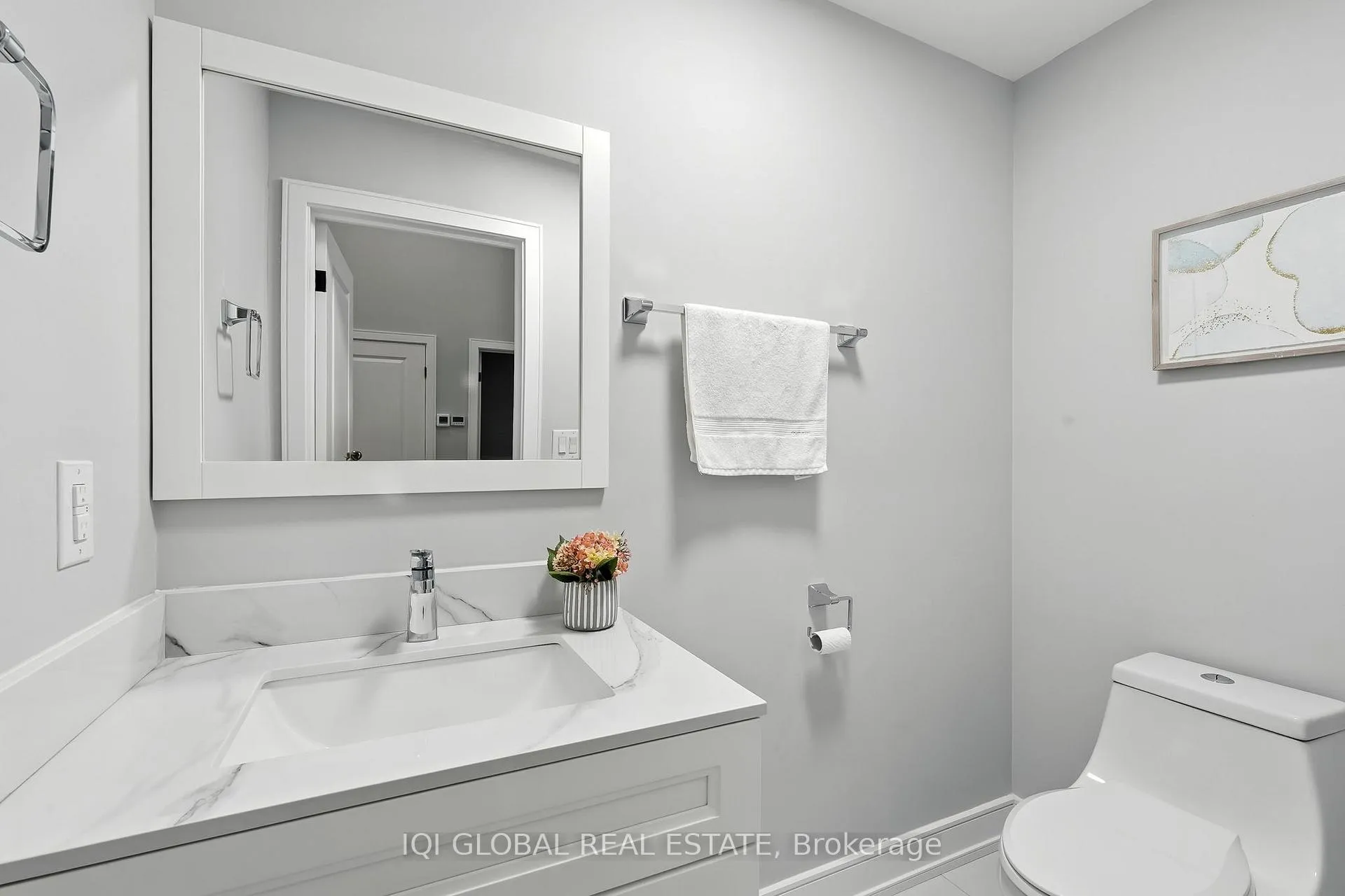 Photo 19 of 308 Anderson Avenue, Oshawa, McLaughlin — HOMEH