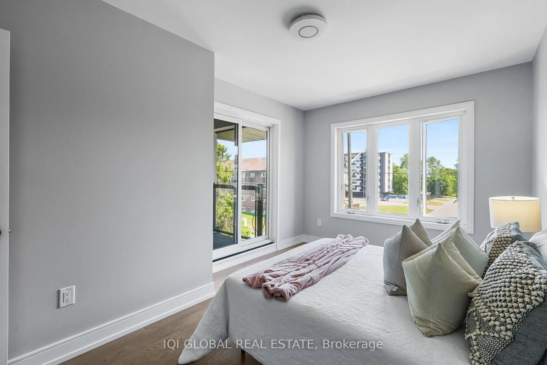 Photo 26 of 308 Anderson Avenue, Oshawa, McLaughlin — HOMEH