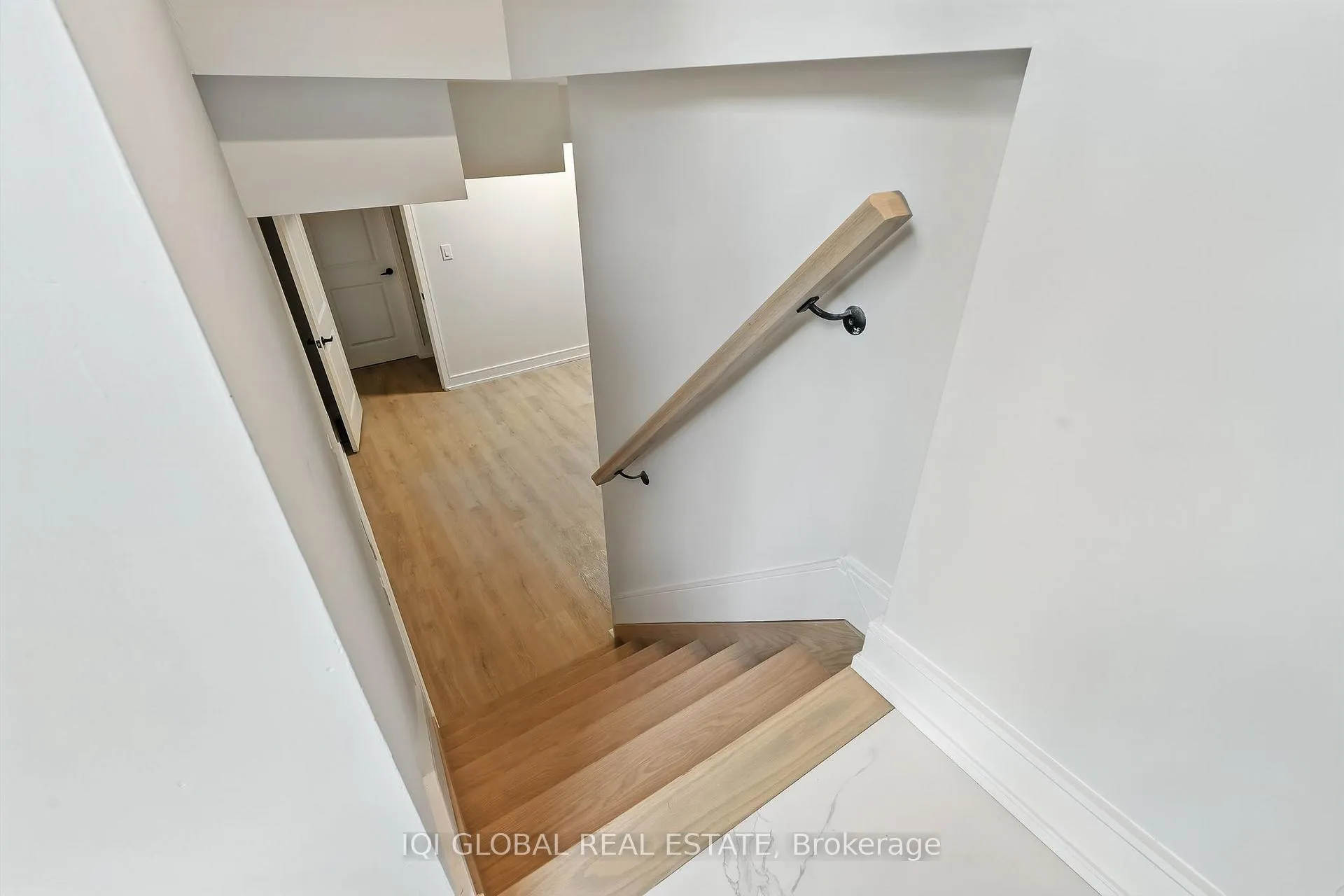 Photo 31 of 308 Anderson Avenue, Oshawa, McLaughlin — HOMEH